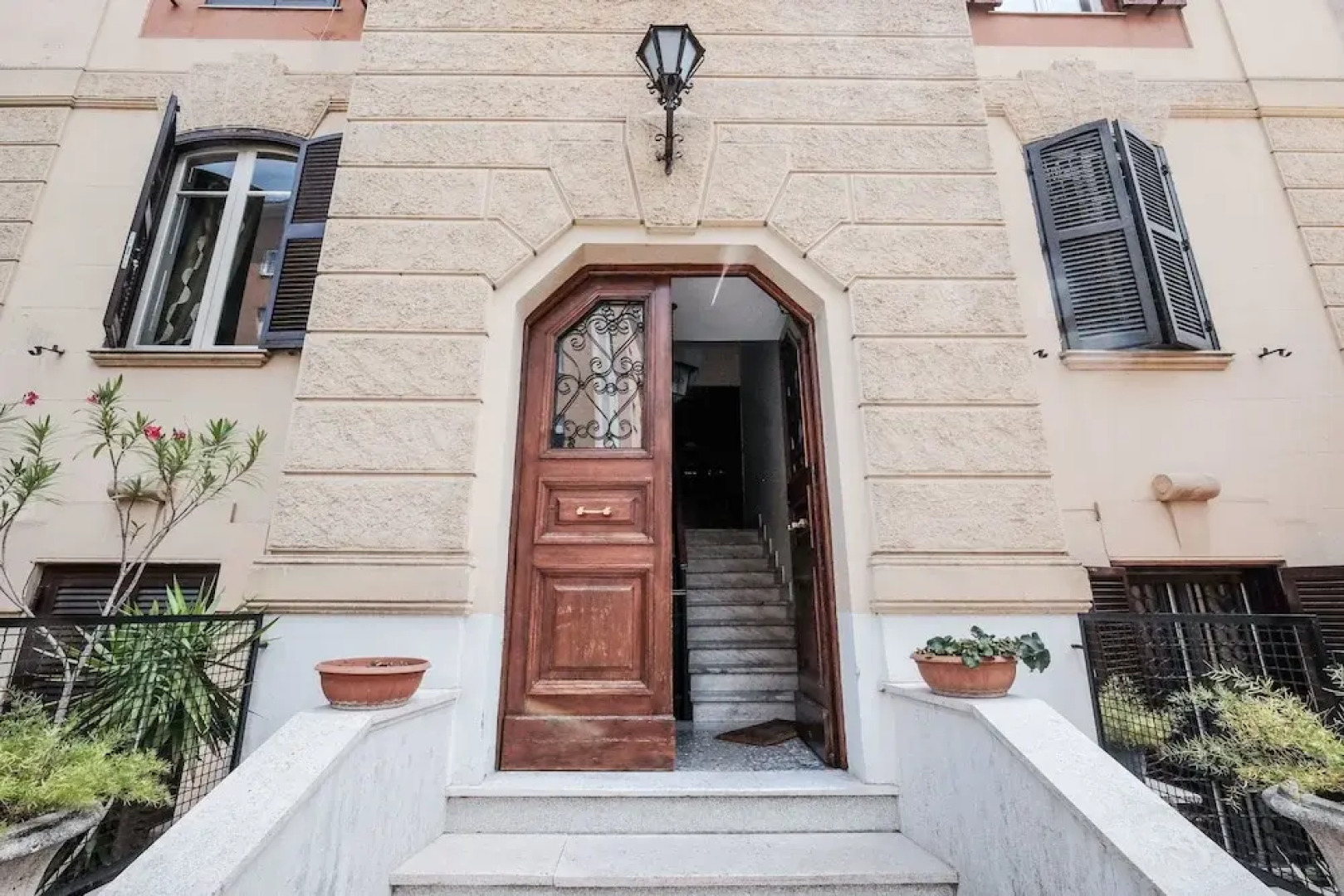 Lush Garden Steps Away from Great Park