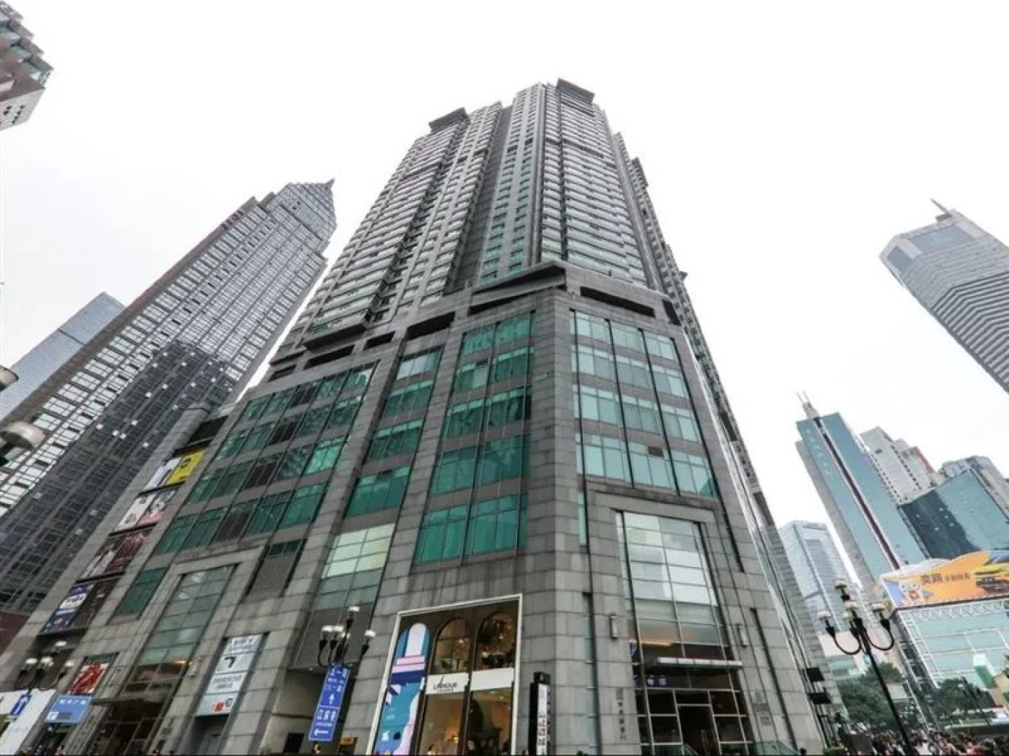 Chongqing Art Yunshang Hotel (Jiefangbei Hongyadong Shop)