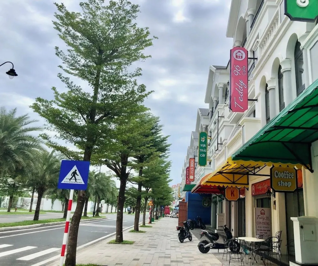 Teddy 96 Homestay & Cafe - Grand World Phu Quoc