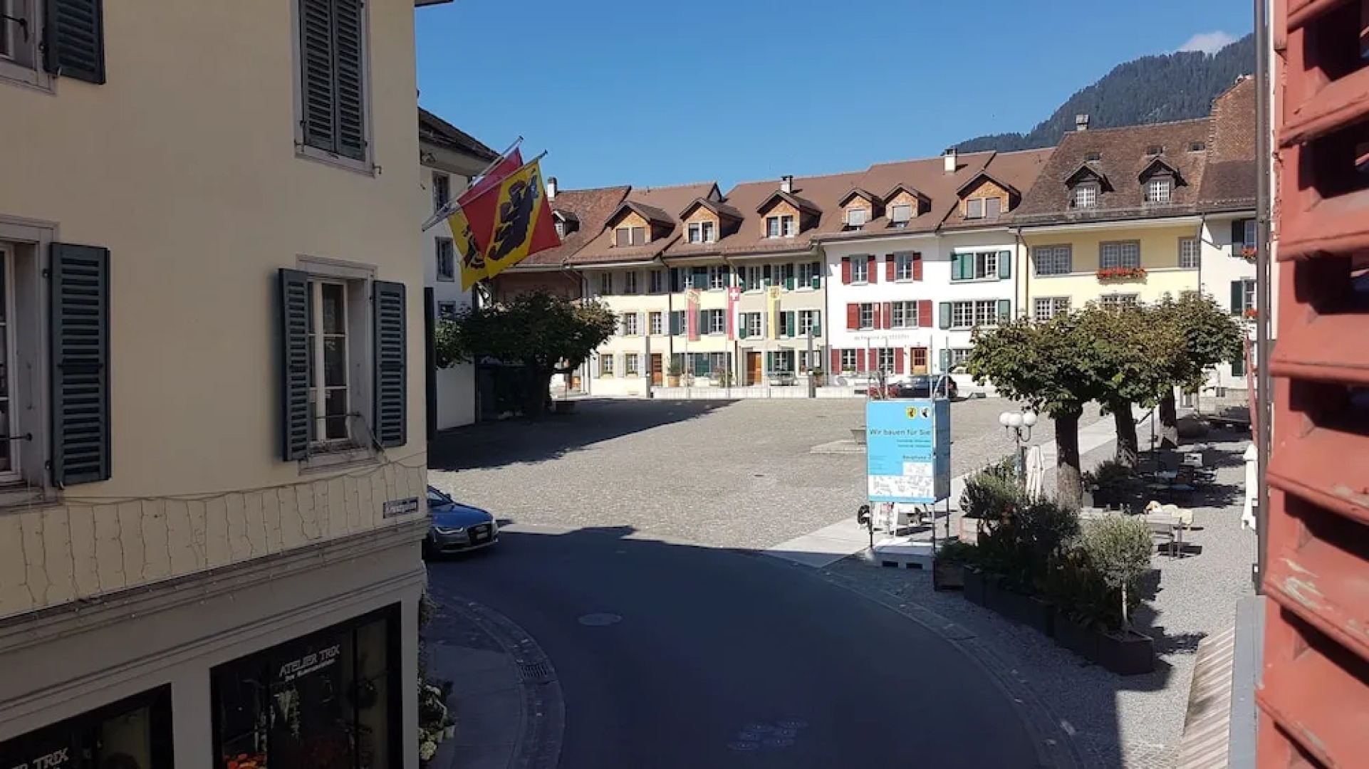 The Aarburg Hotel & Café