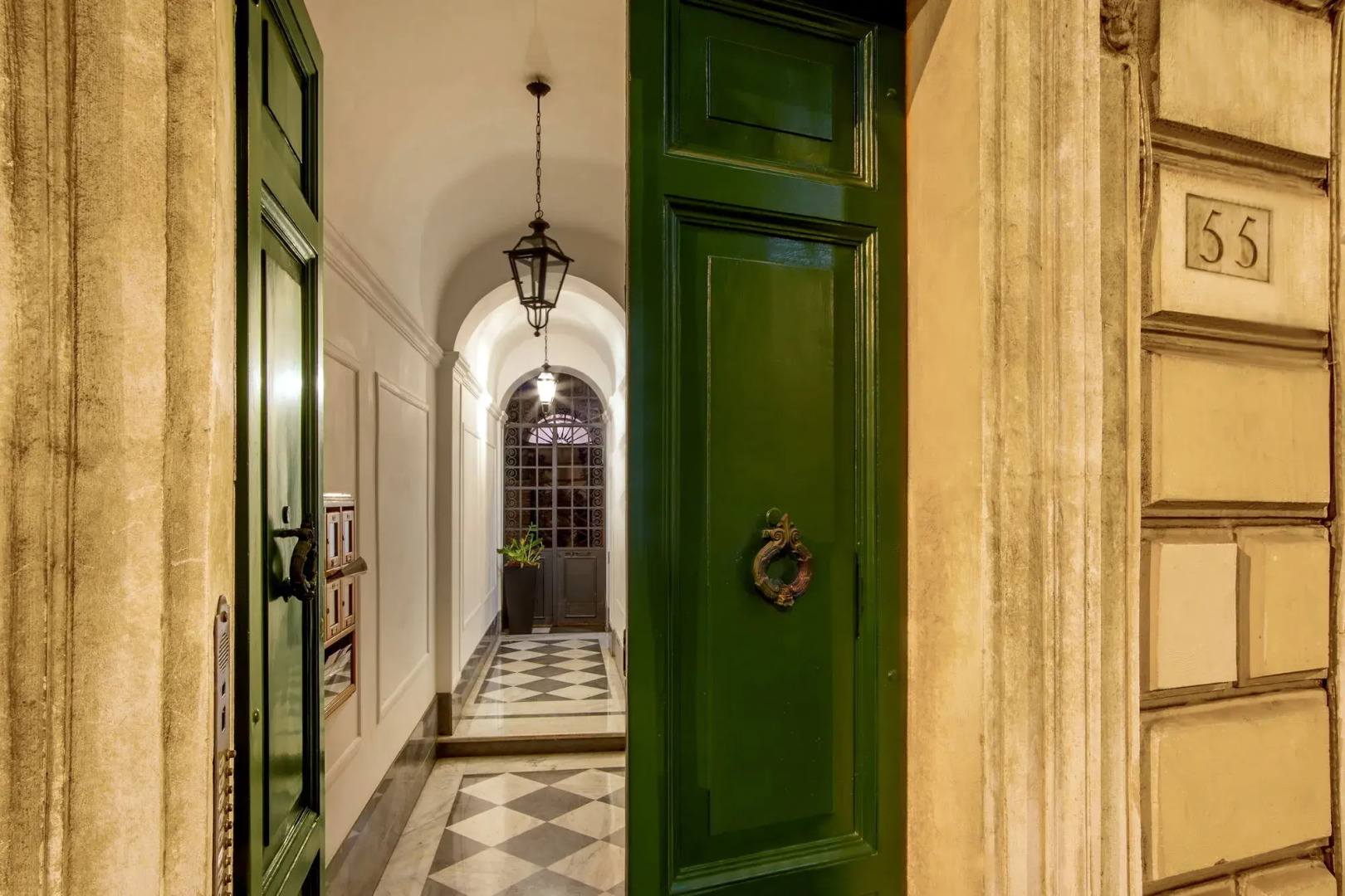 Отель Basilio 55 Rome