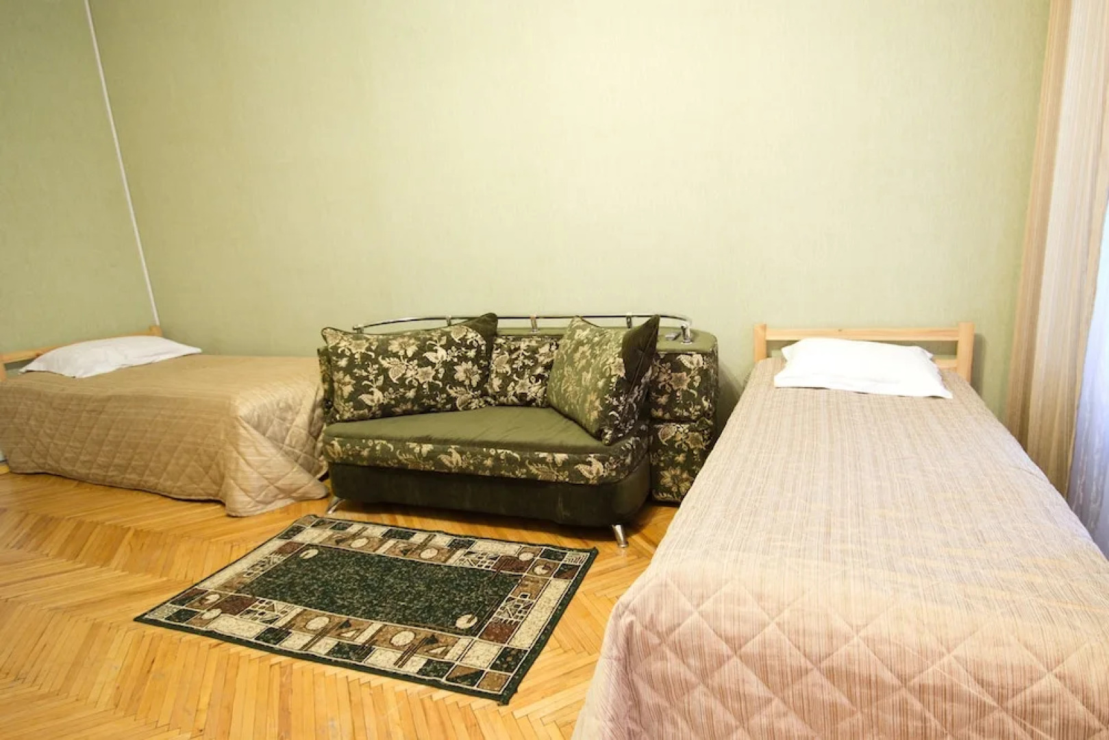 Лебедушка на Кузнечном