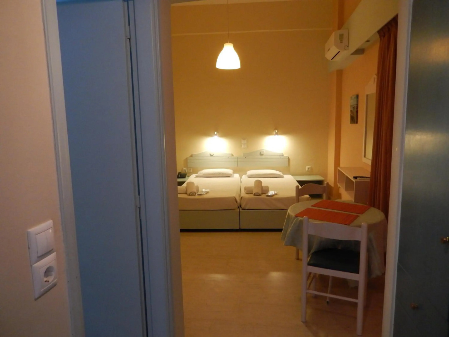 Aloe Apartments & Studios