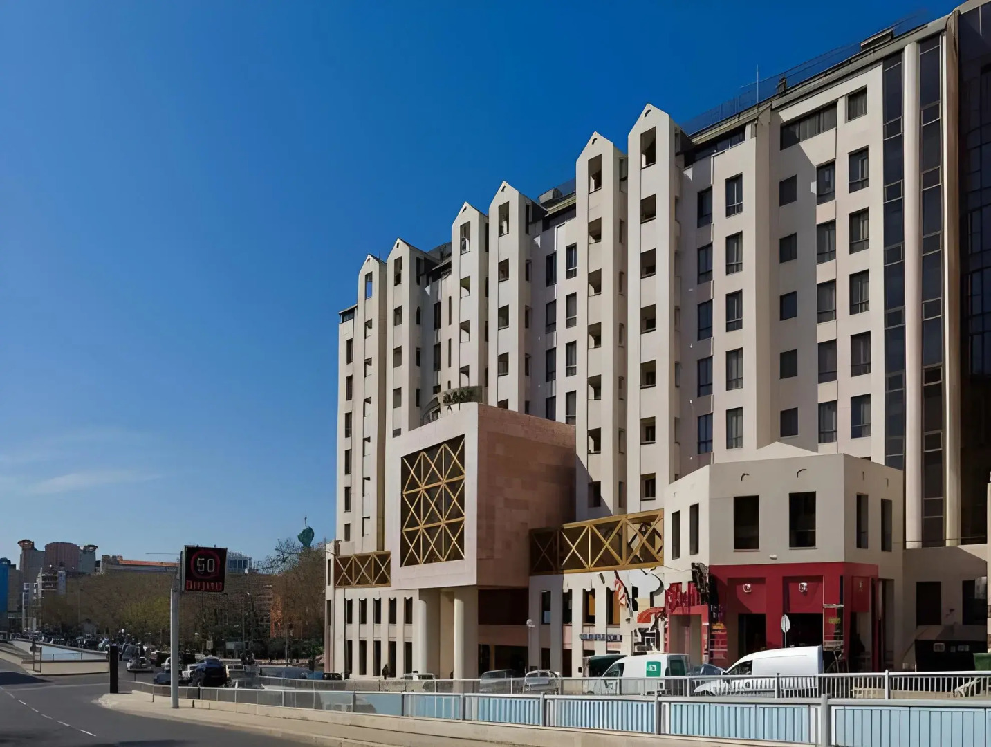 Hotel Alif Campo Pequeno