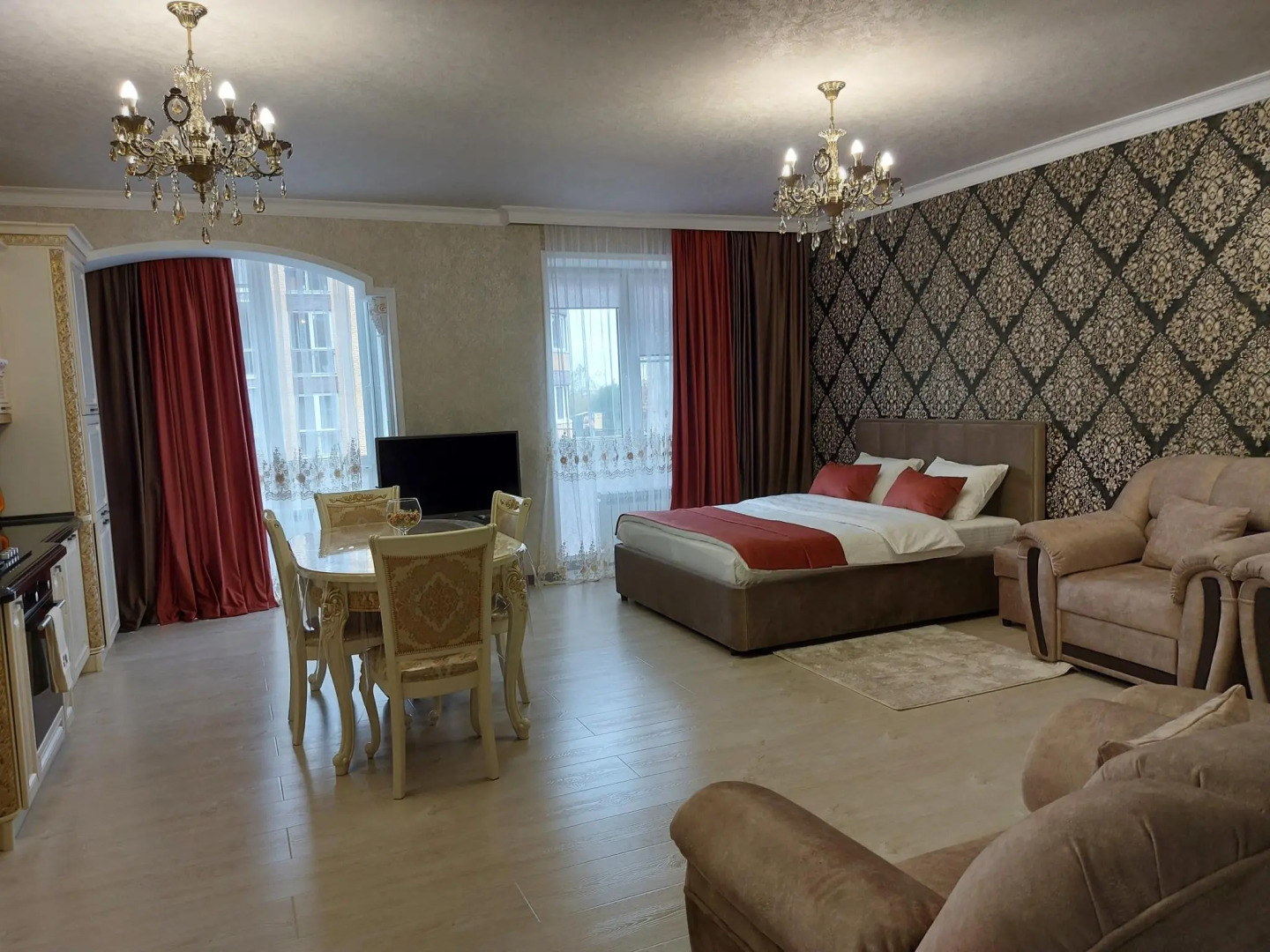 Апартаменты 5 звезд на улице Шамиля Джикаева 5А