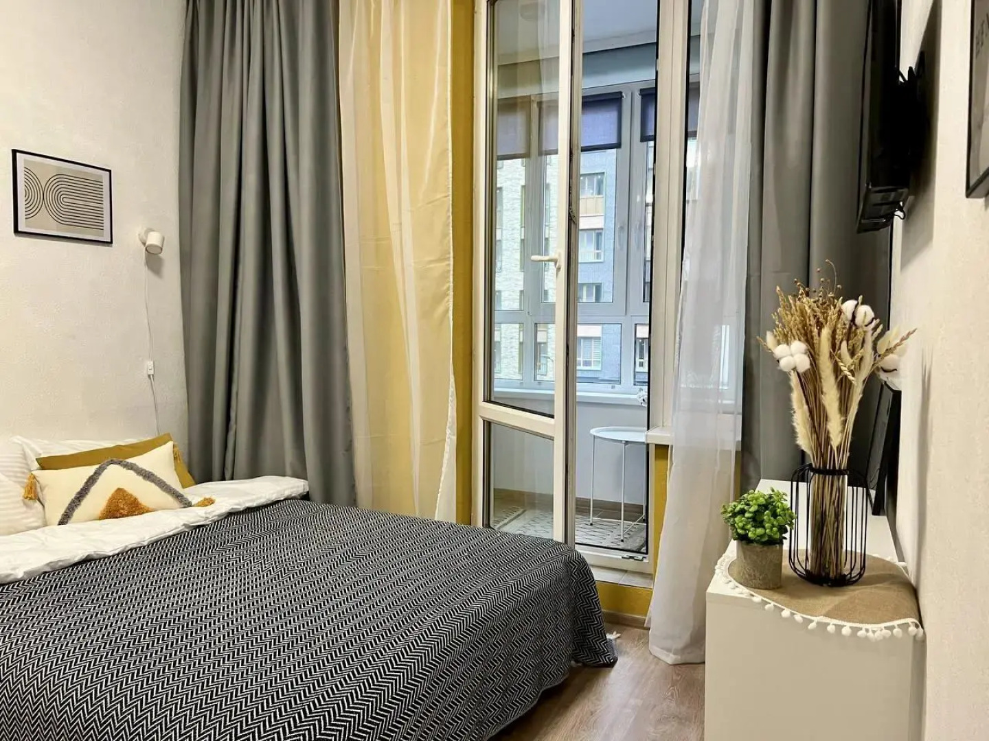 Хэппи Пипл на ул. Генерала Дьяконова, д.3