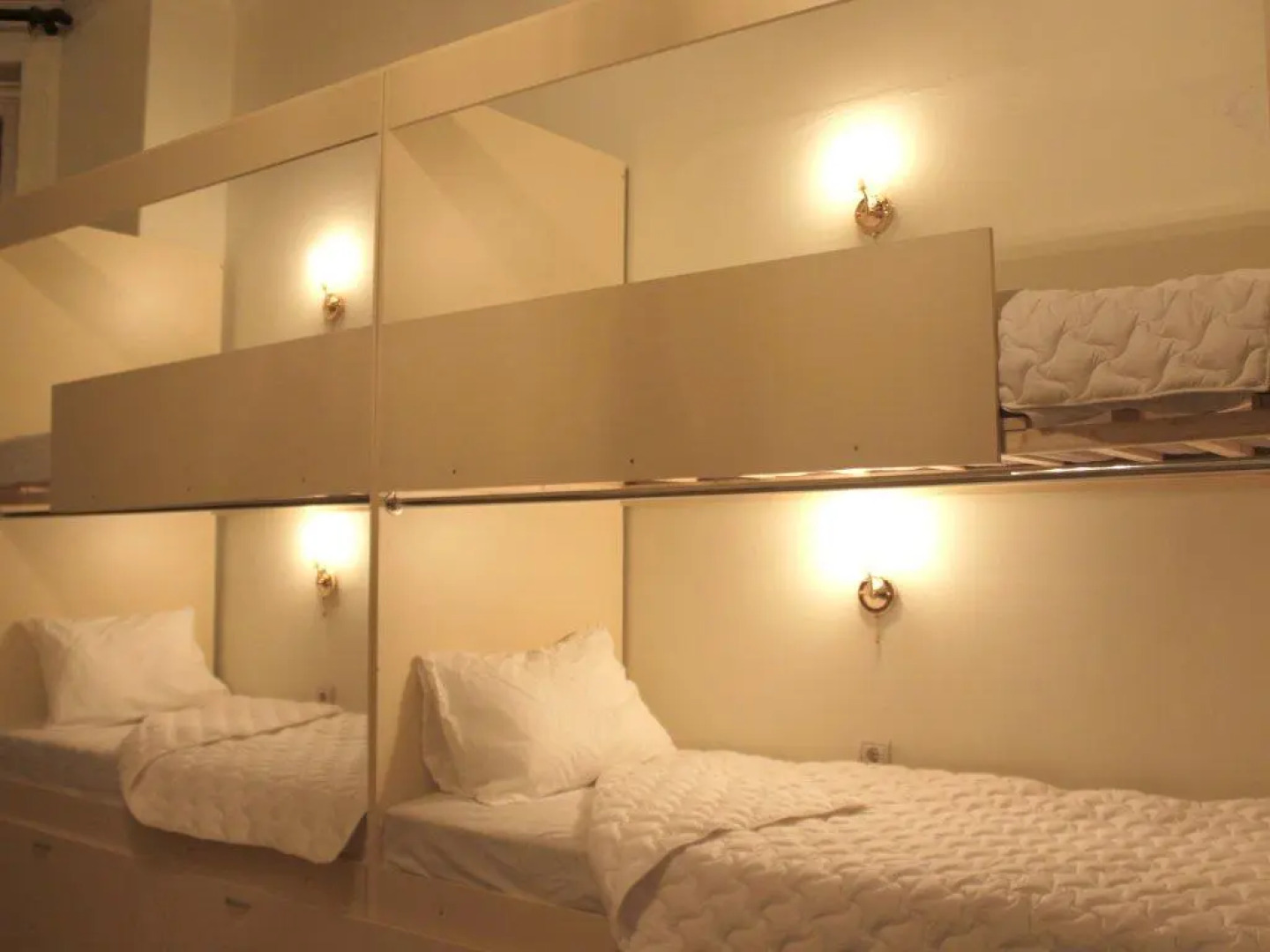 Oh So Indie House Hostel