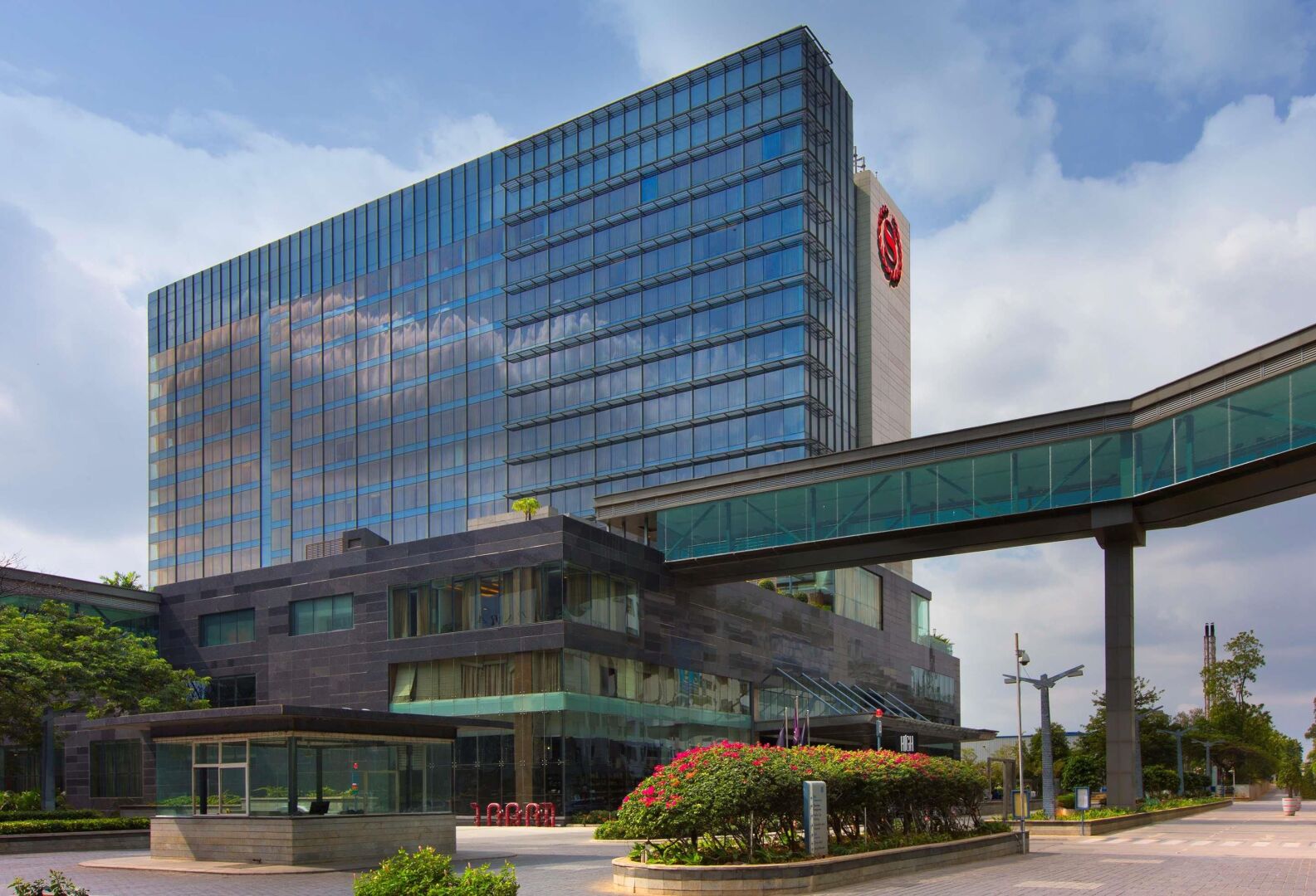 Sheraton Grand Bangalore Hotel at Brigade Gateway