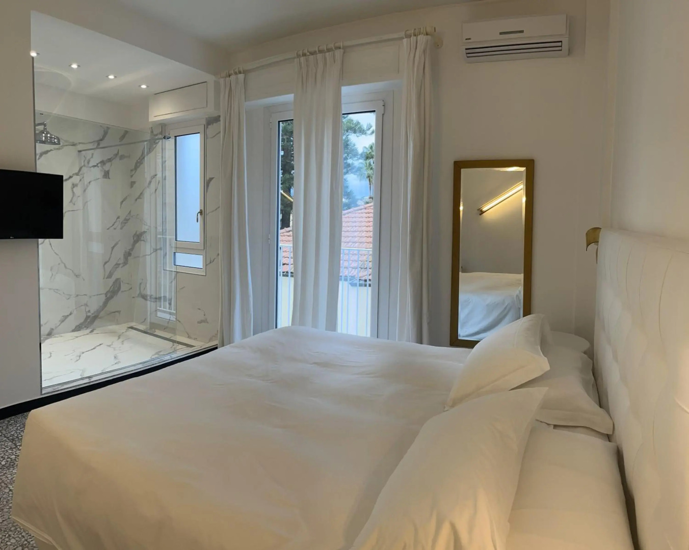 Hotel Eveline Portosole