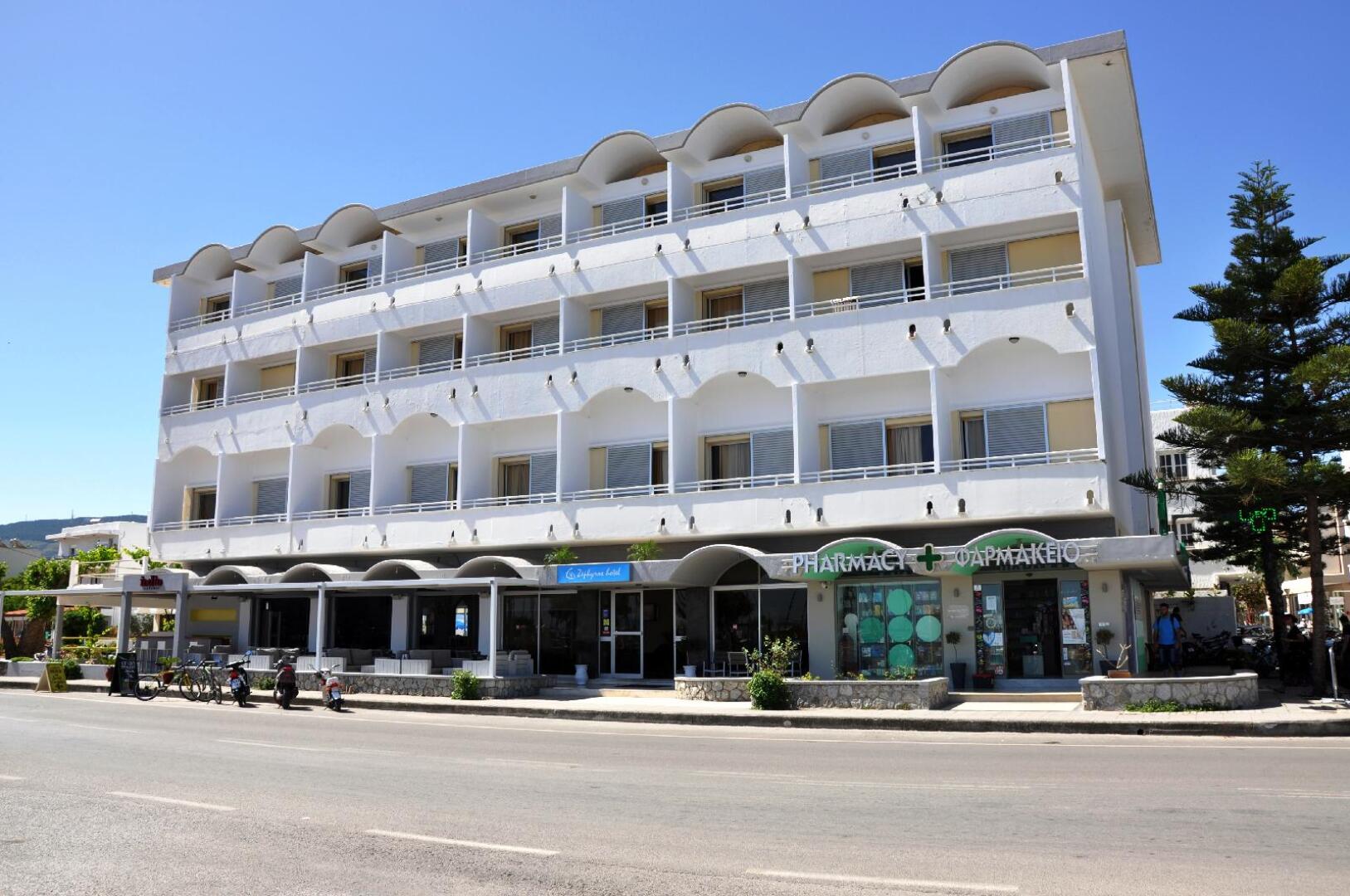 Zephyros Hotel