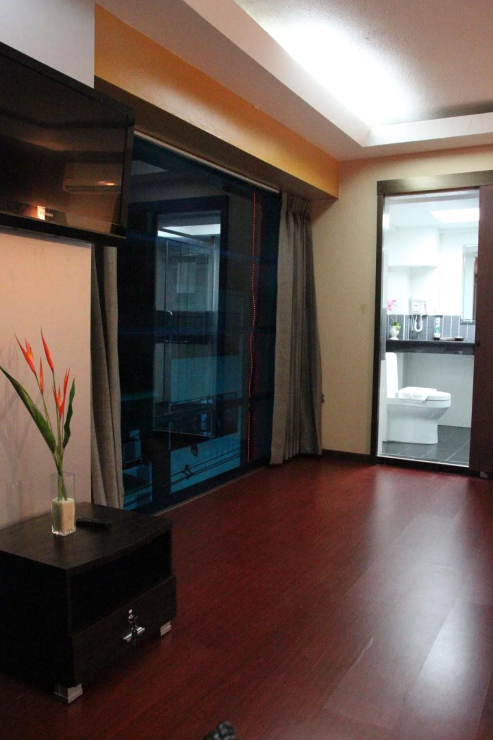 Visiting Card Hotel & Resort