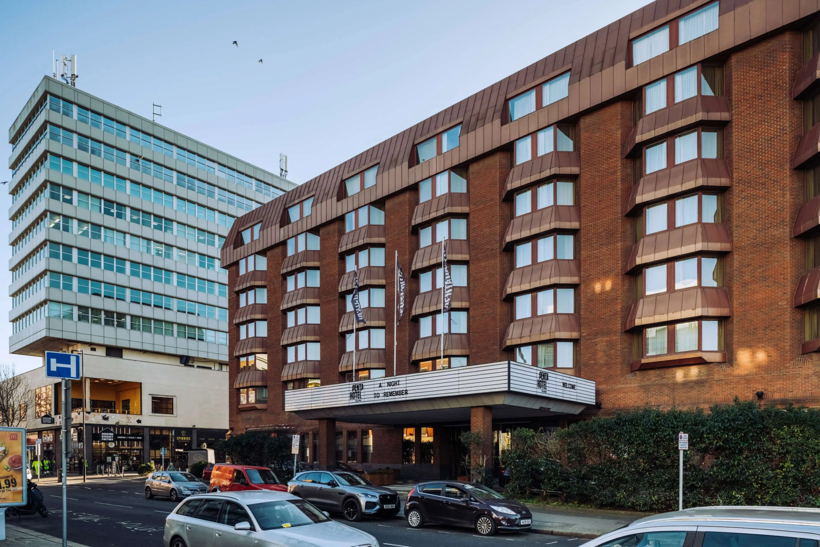 Отель Pentahotel Reading