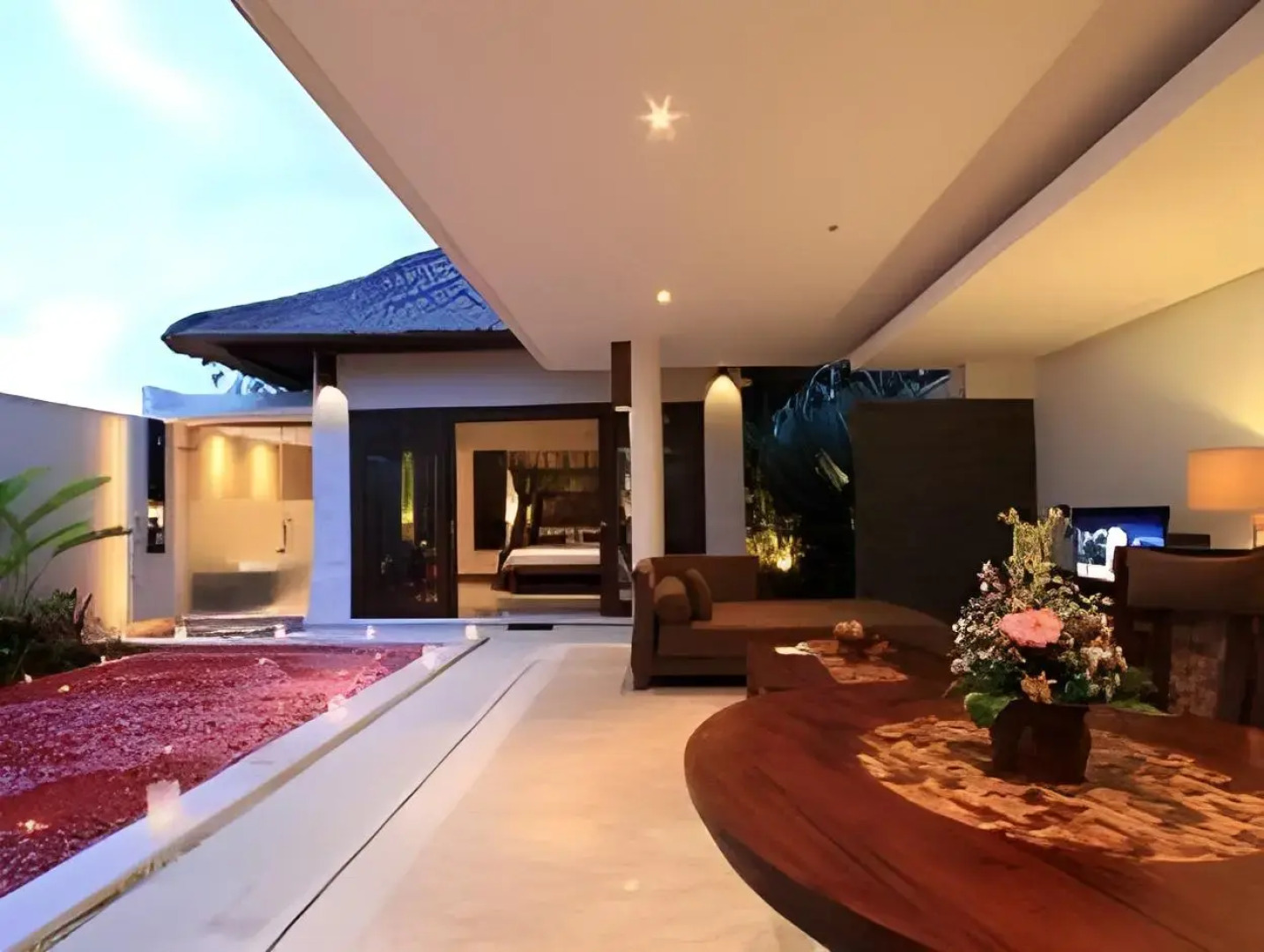 Mahagiri Villas & Spa Dreamland