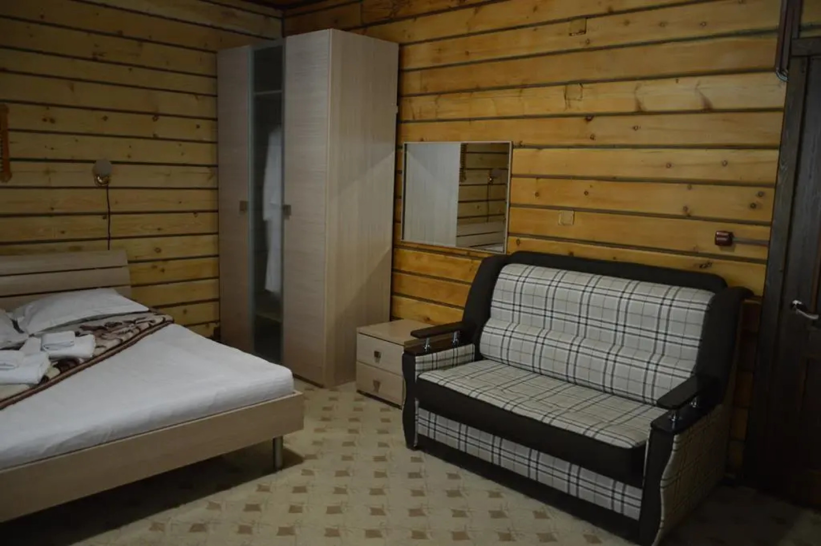 Отель «Золотые пески»