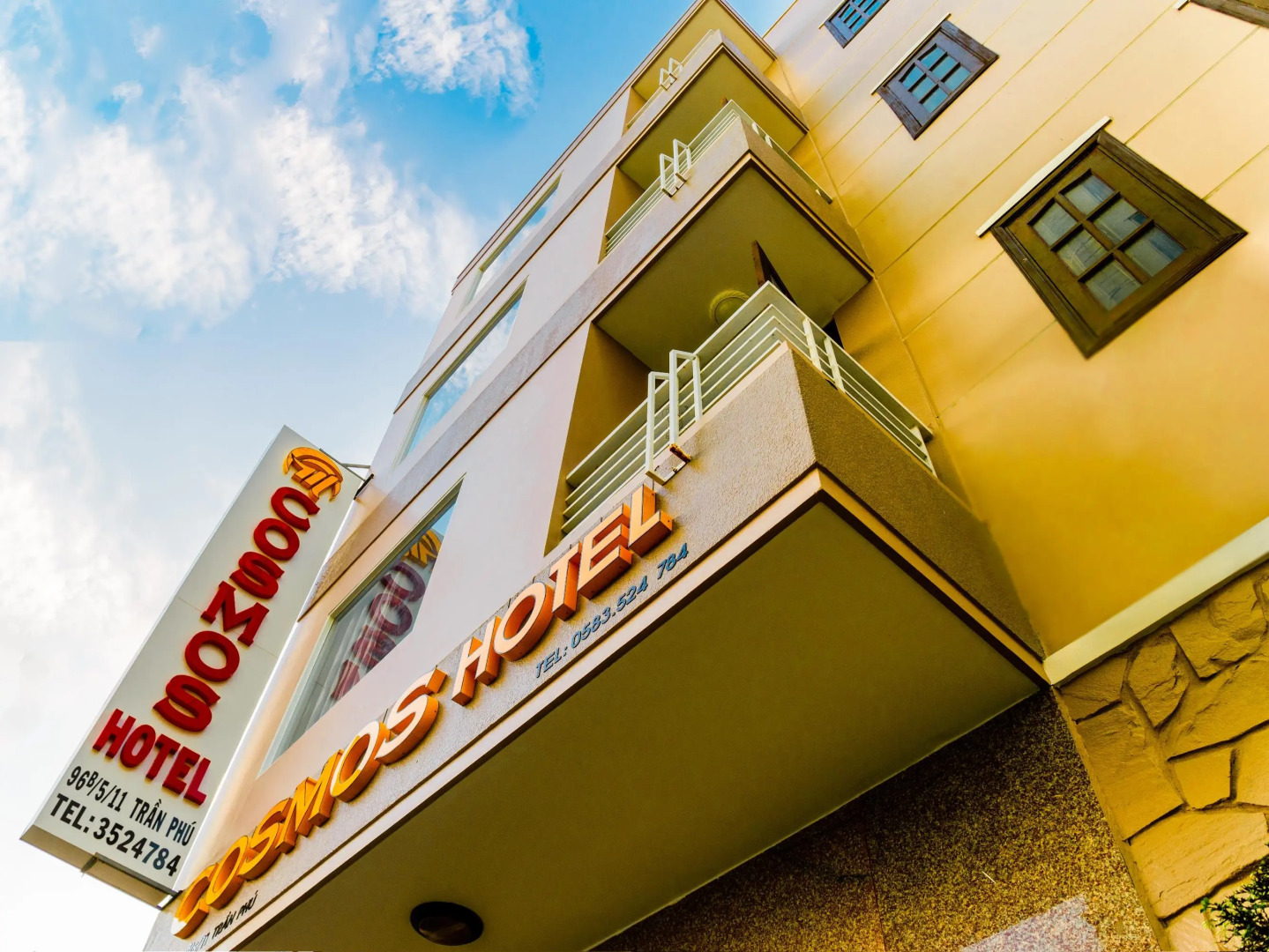 Cosmos Hotel Nha Trang