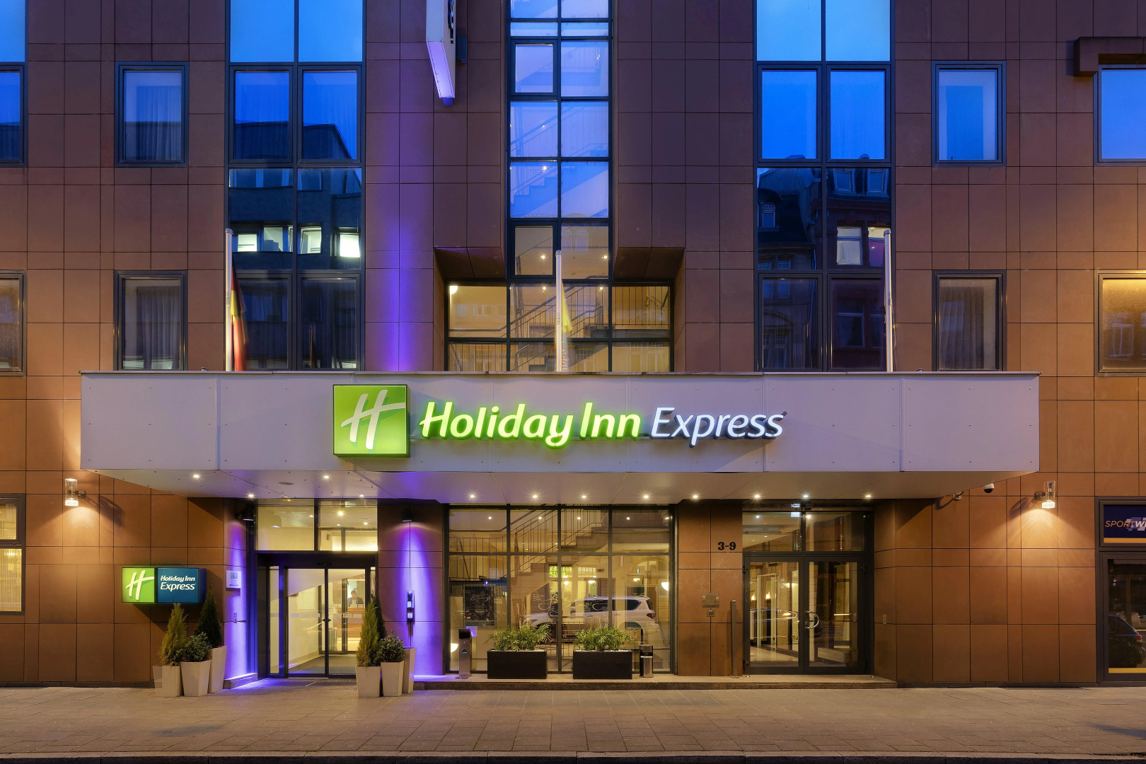 Premier Inn Frankfurt City Centre