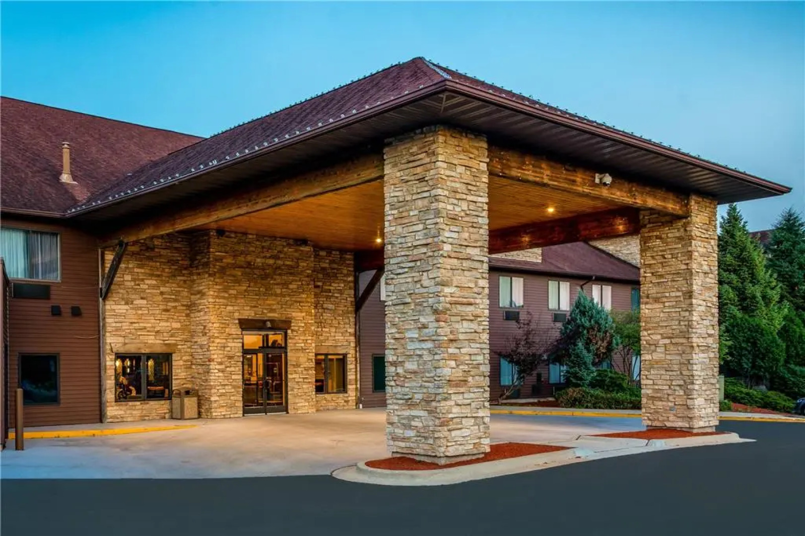 The Riverview Inn & Suites, an Ascend Hotel Collection Member