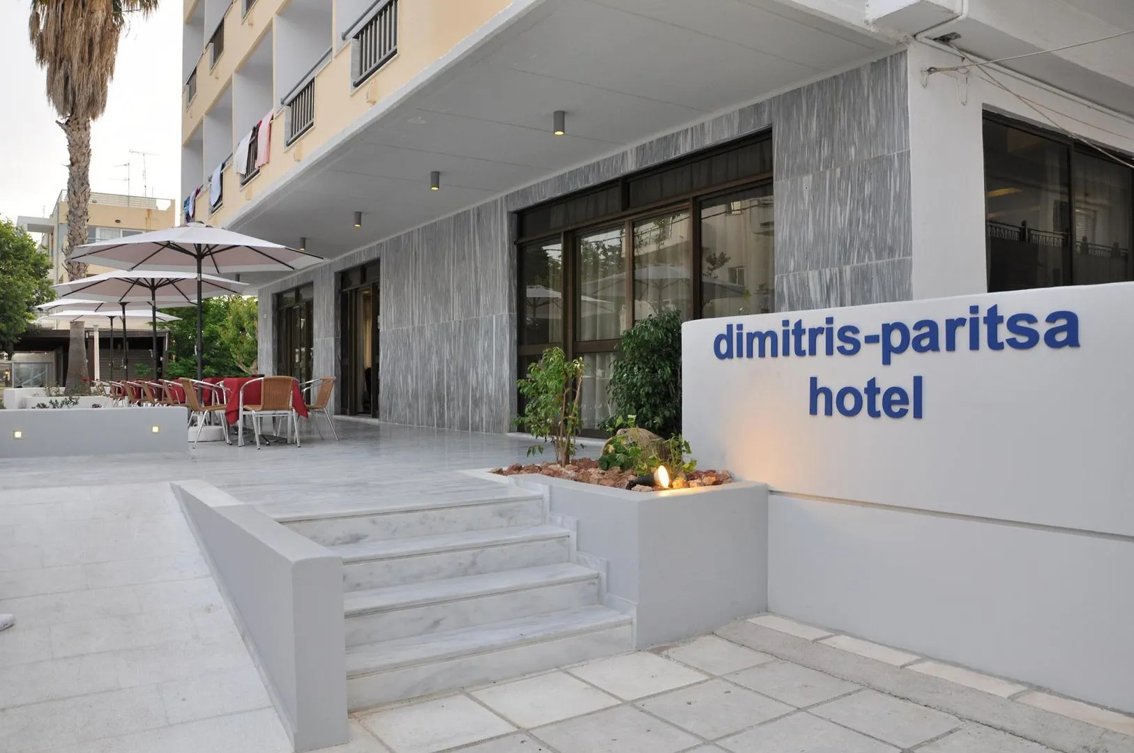 Dimitris Paritsa Hotel