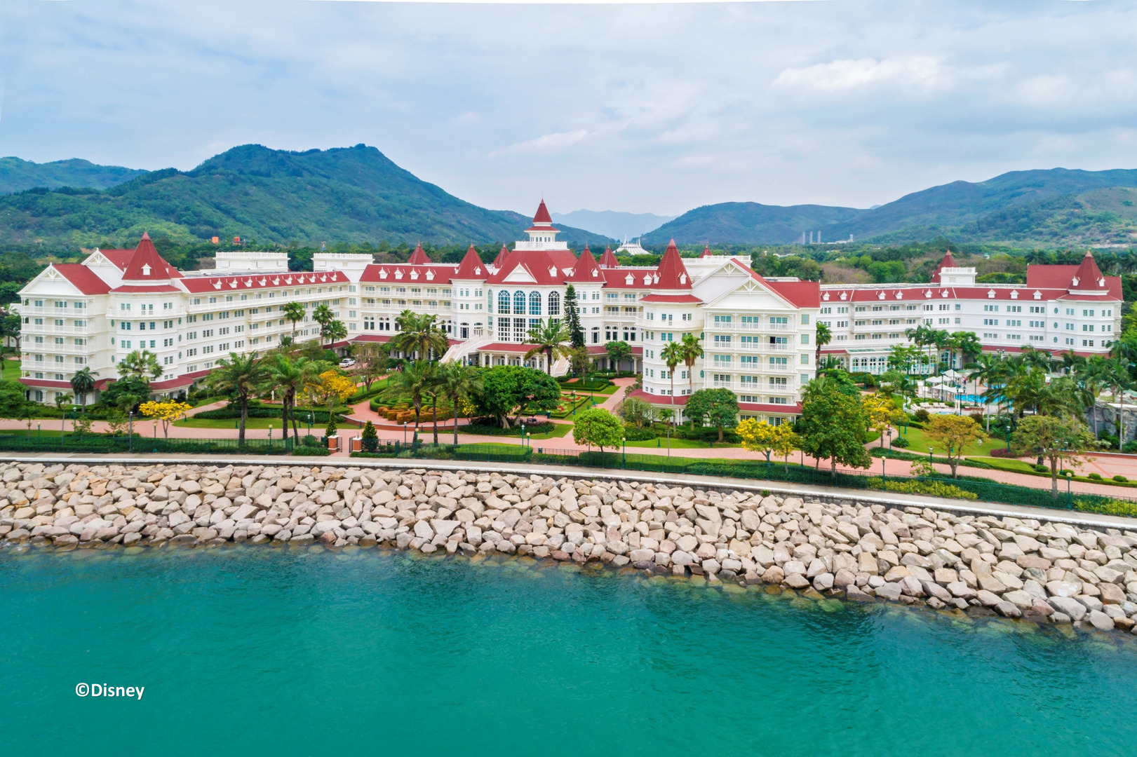 Hong Kong Disneyland Hotel