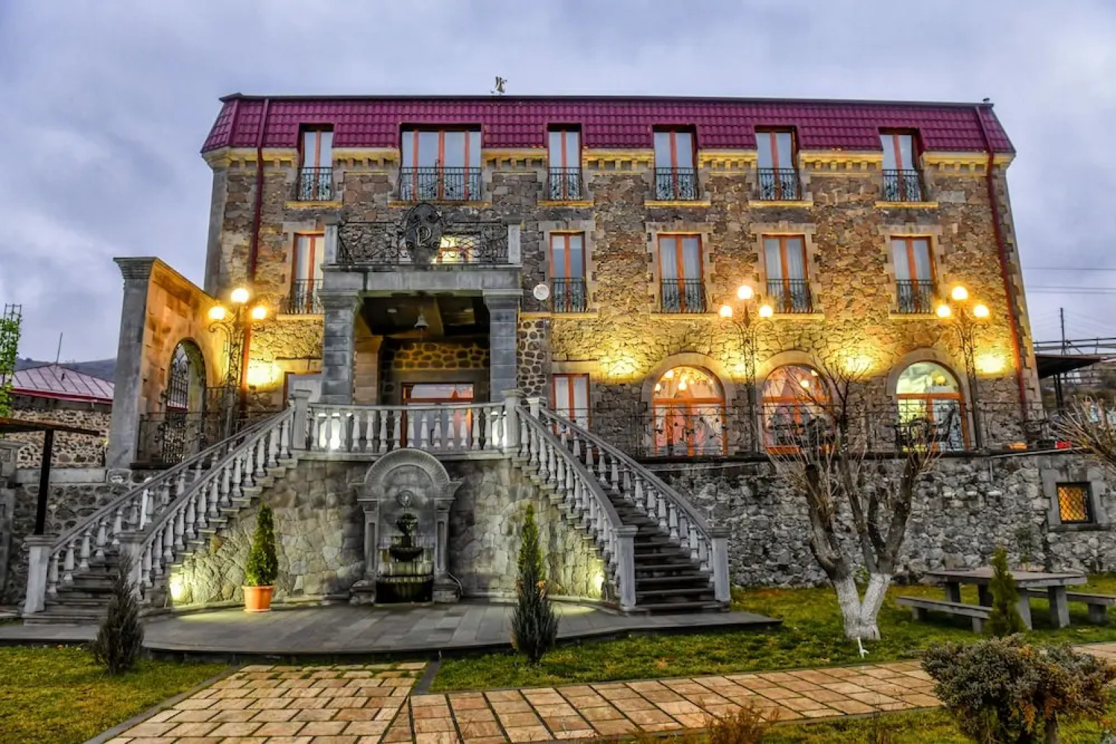 Отель Khoreayi Dzor