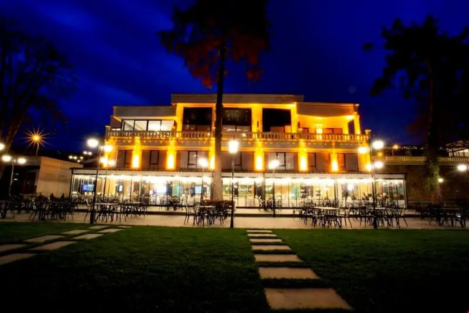 Del Lago Luxury Hotel By Saracoglu