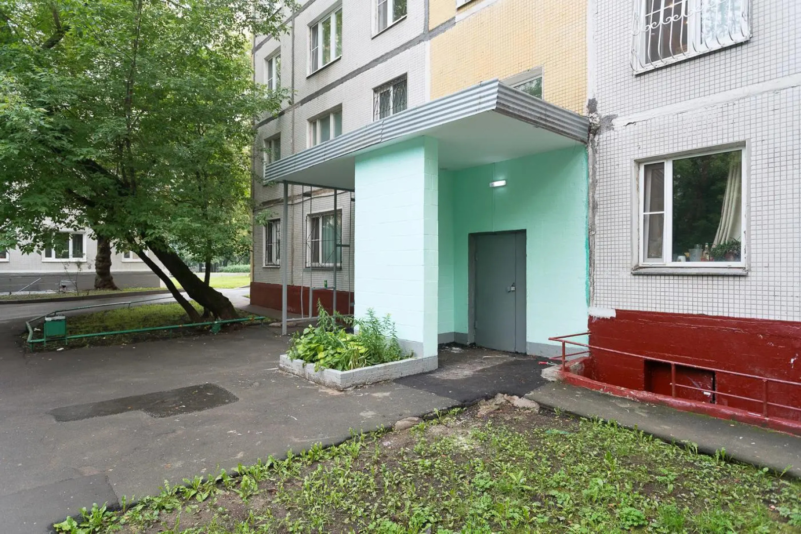 BestFlat24 (БэстФлэт24) на улице Декабристов 36 корпус 1