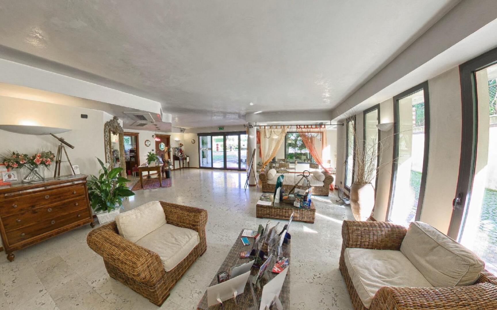 Admiral Hotel Villa Erme