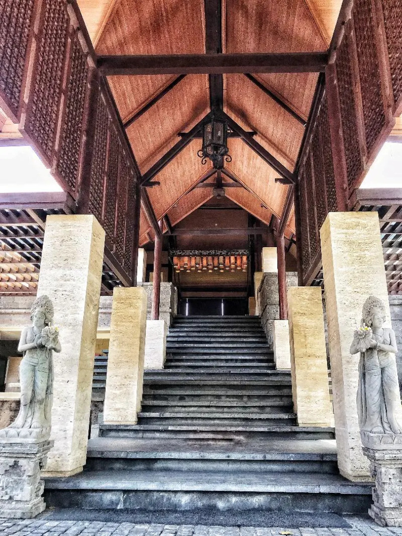 Balisani Suites Hotel