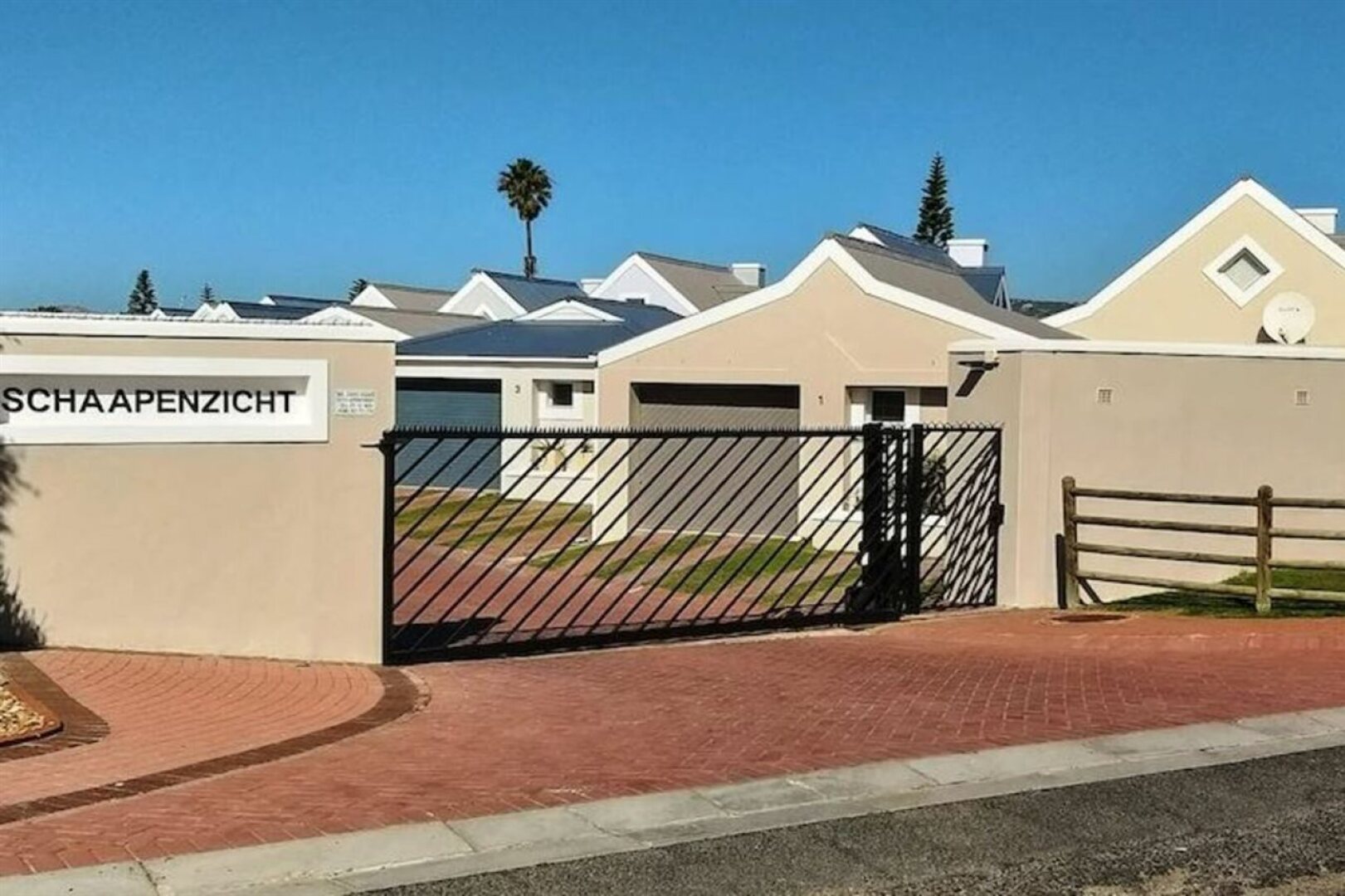 Barefootin, Langebaan 6-sleeper