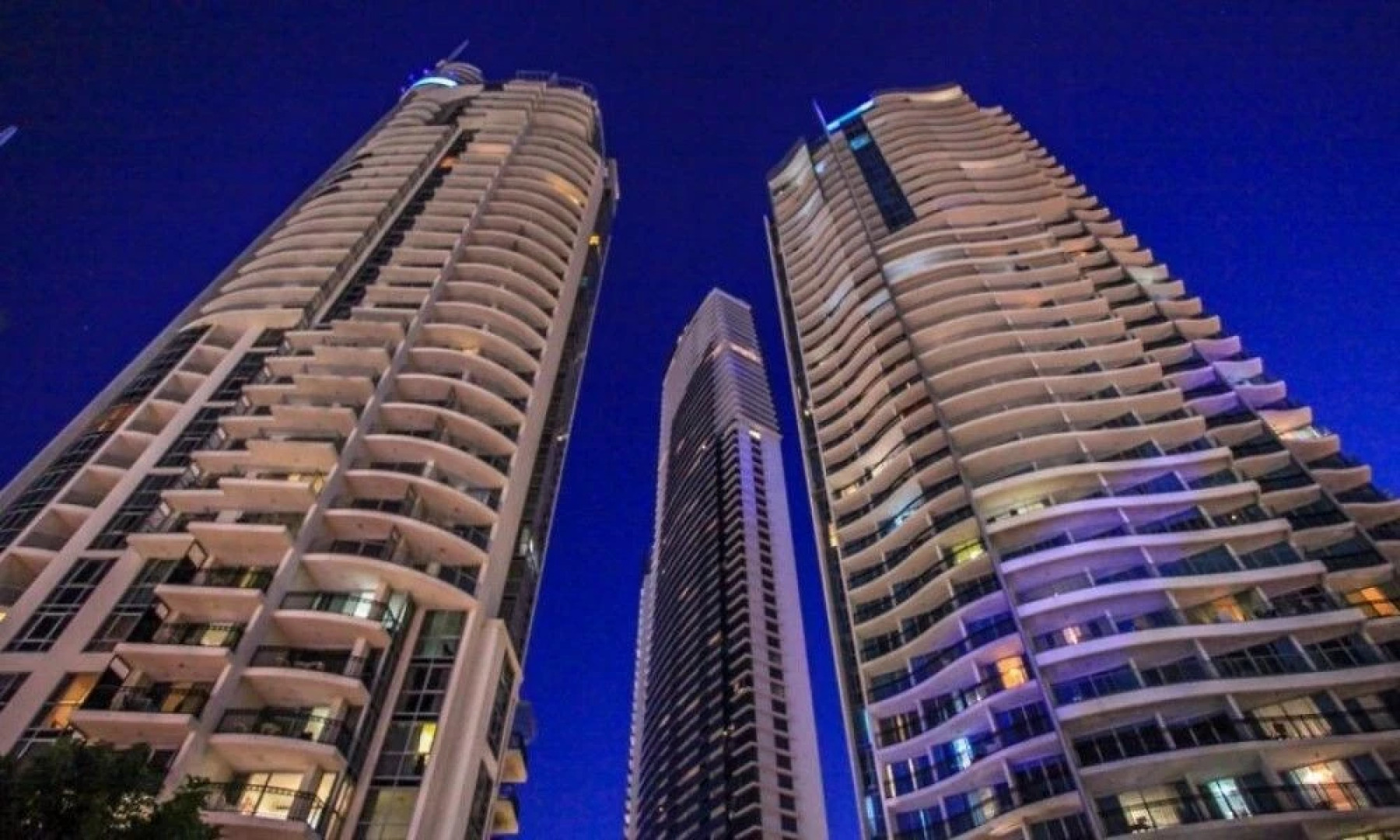 Deluxe Chevron Renaissance