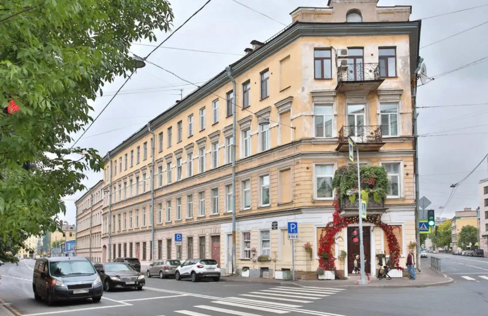 Апартаменты на Дегтярном переулке 1/8А