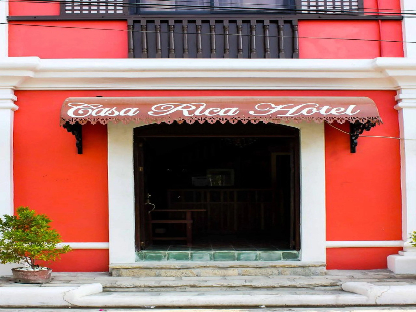 Casa Rica Hotel