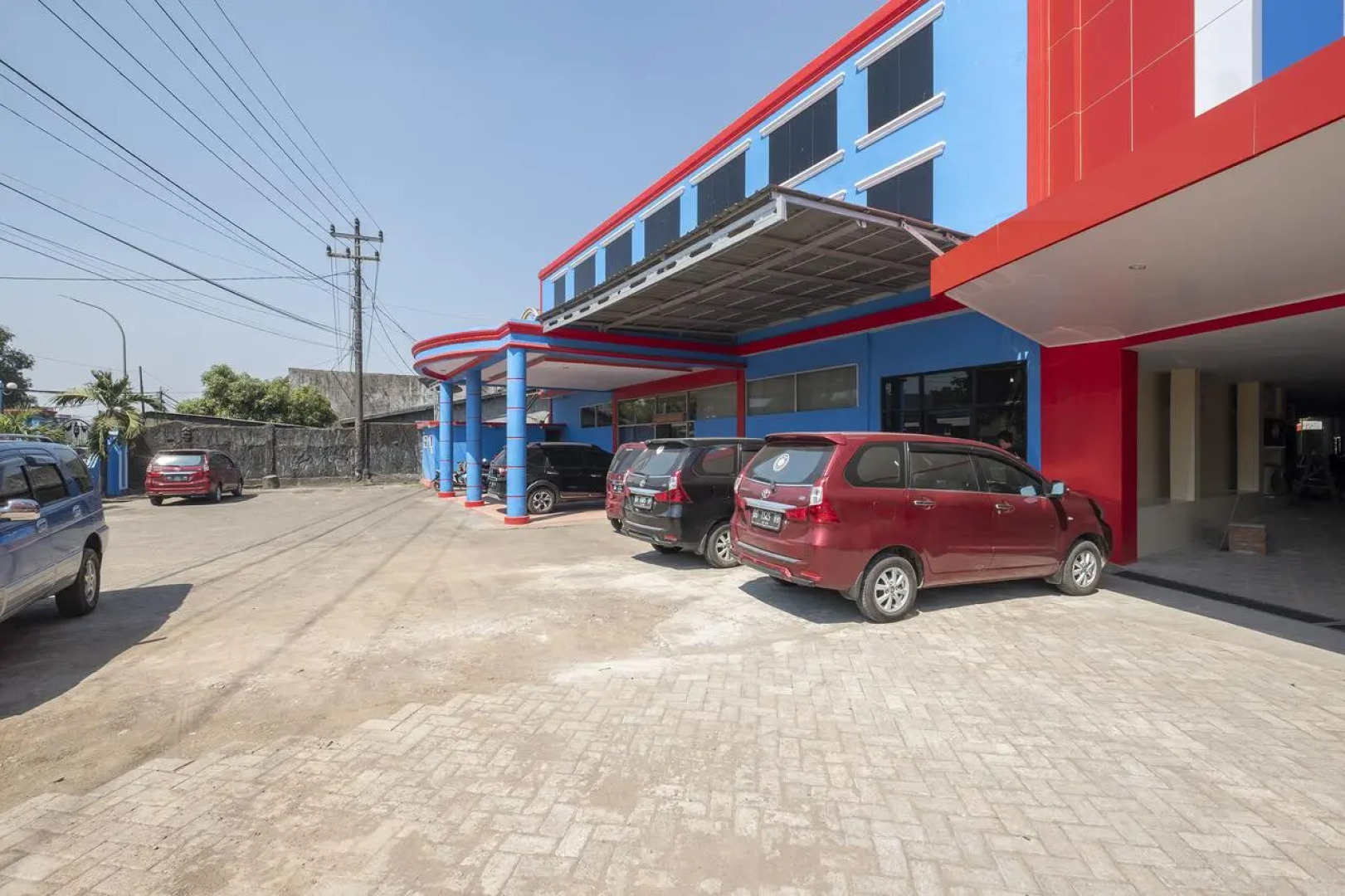 OYO 1633 Hotel Darma Nusantara 3