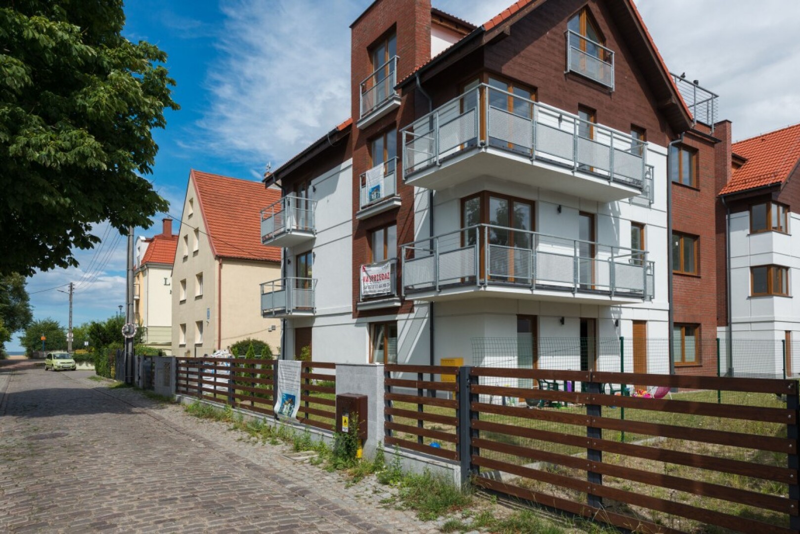 Apartinfo Apartments - Blue Side Family