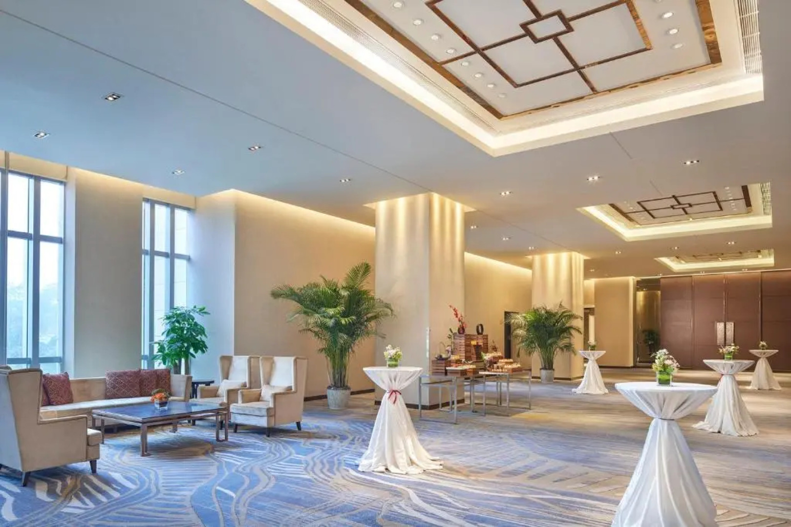 Junluxe Hotel Guangzhou Science City-Free Shuttle Bus Service to Guangzhou Canton Fair