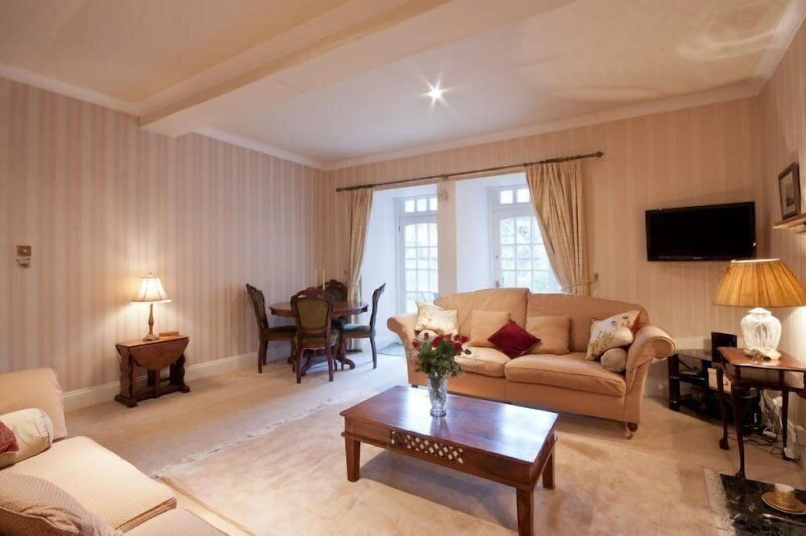 Abercromby Place Apartment