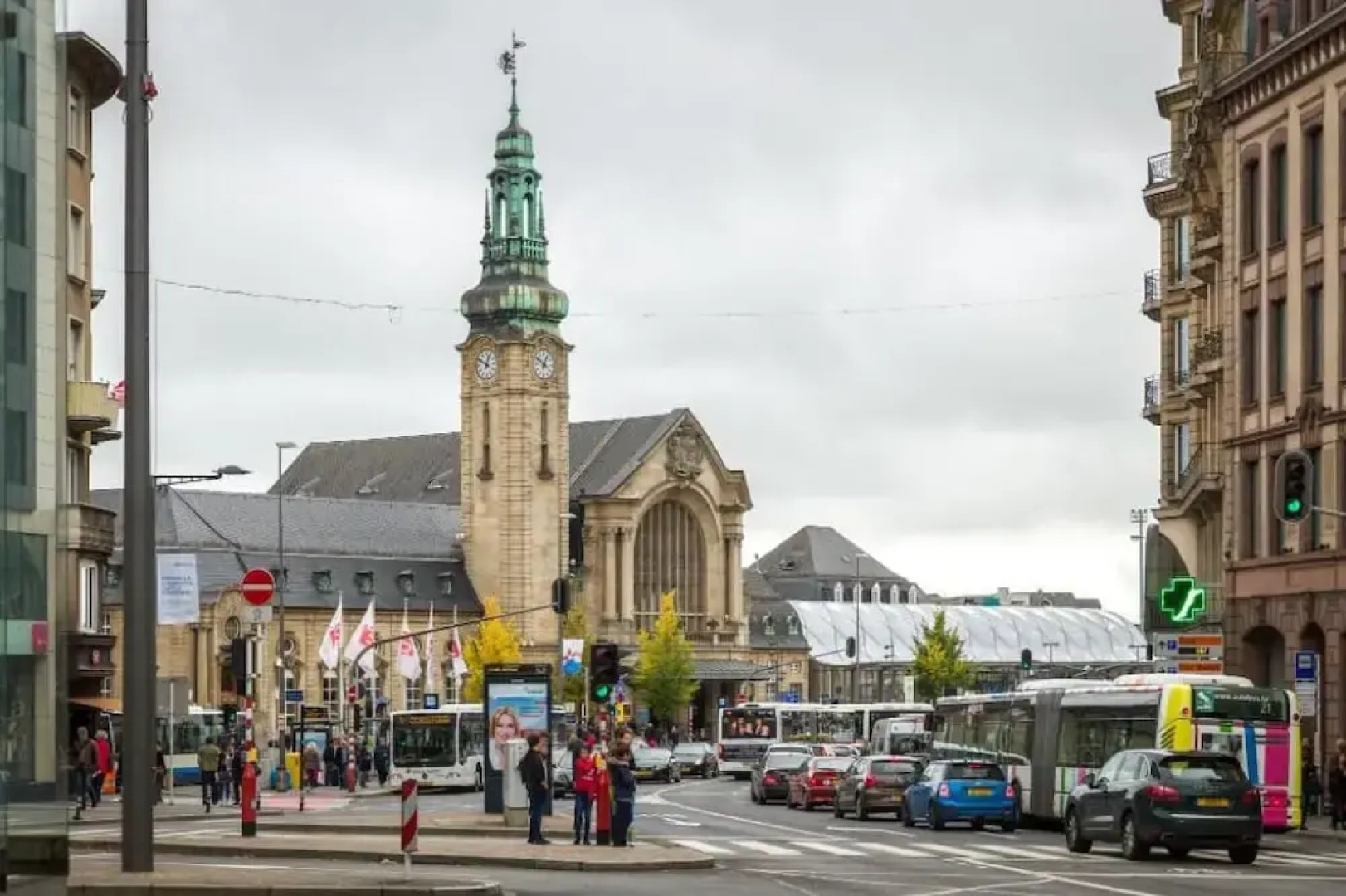 Classic Chic Flat 100m2 in City Center