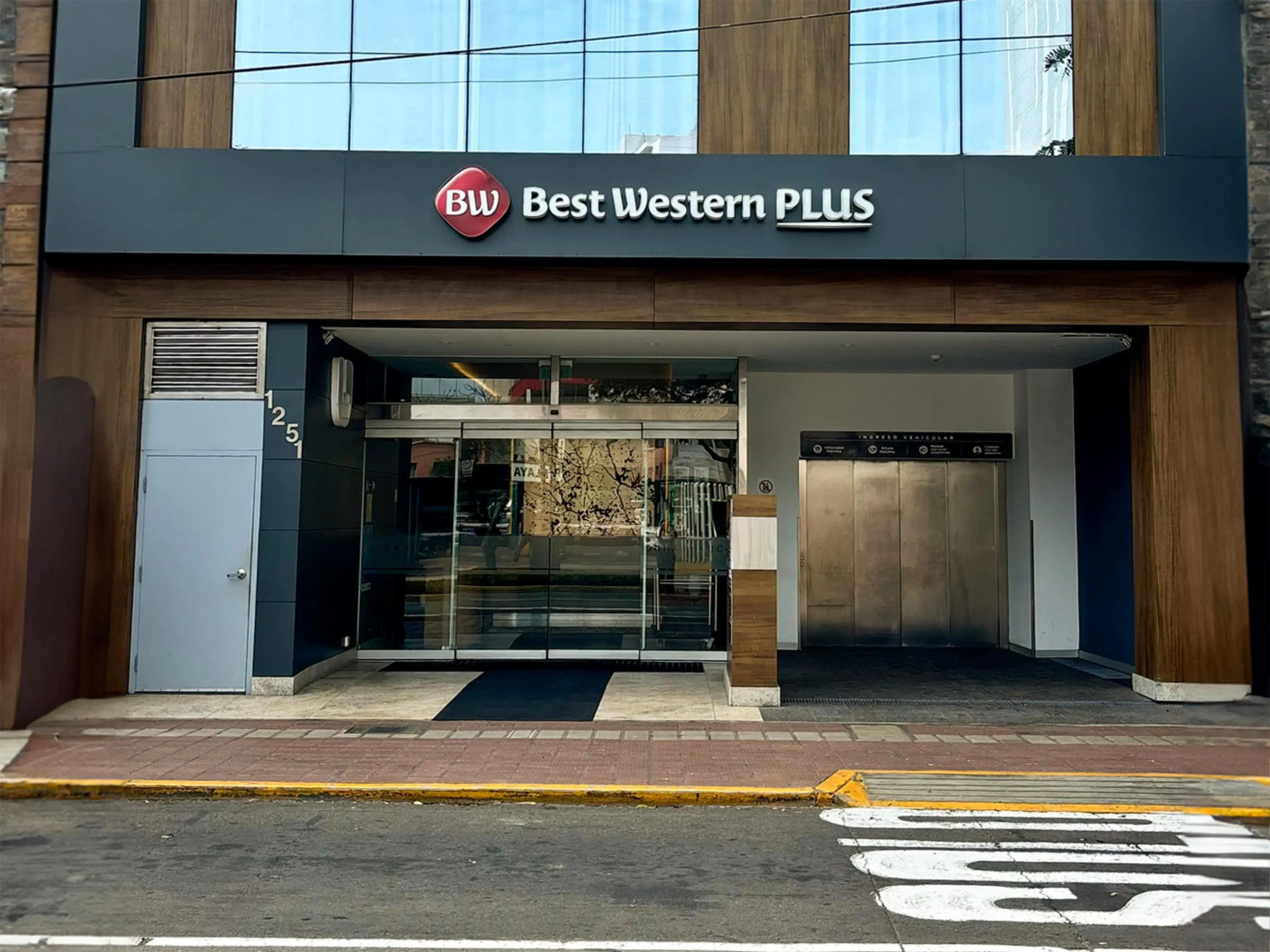 Best Western Plus Urban Larco Hotel