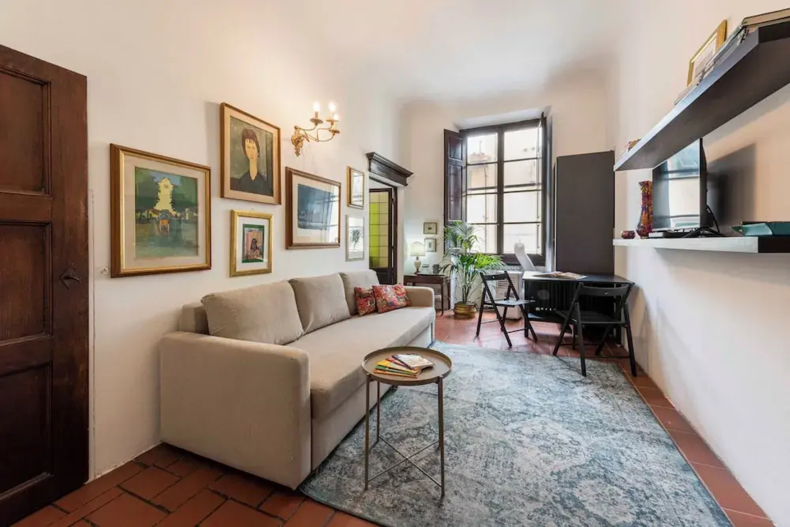 Ognissanti Flat by Mmega