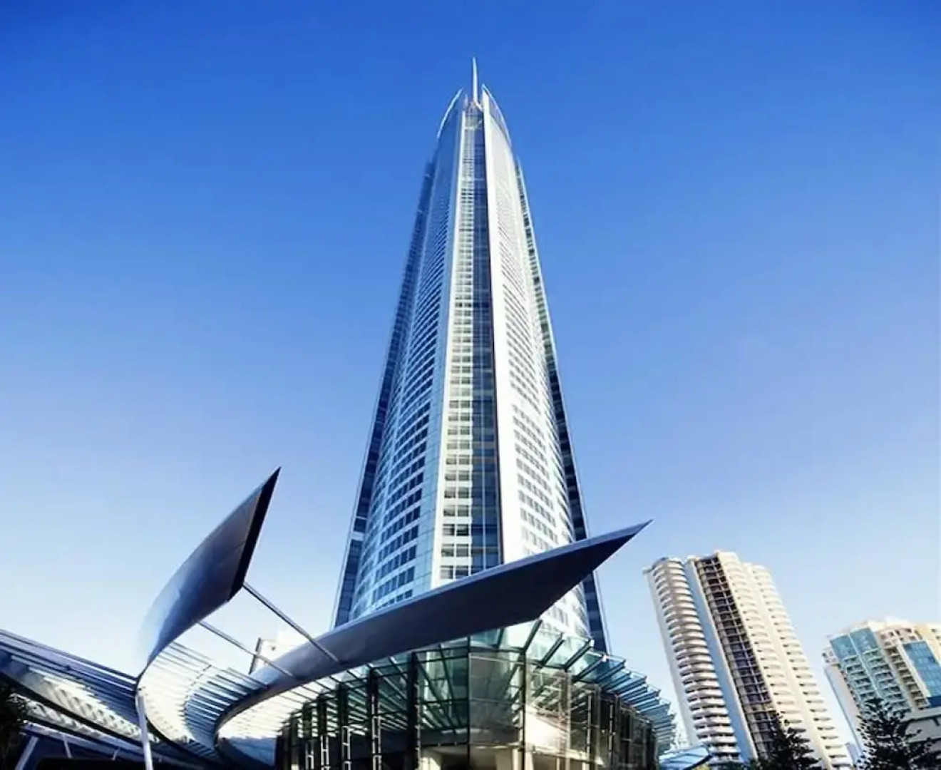 Sky Point Tower - Private Apartments