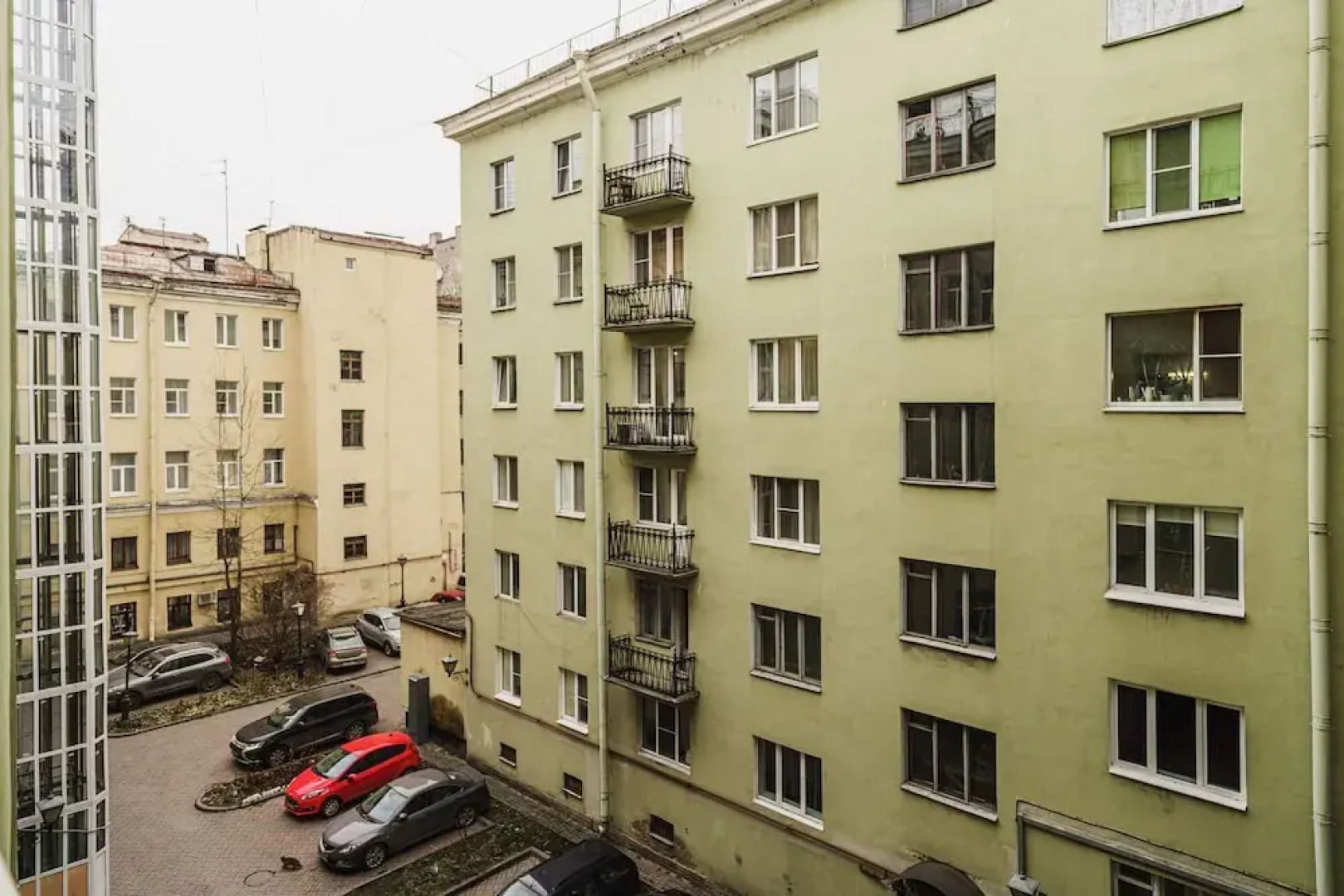 Апартаменты St. Pete Aparts White