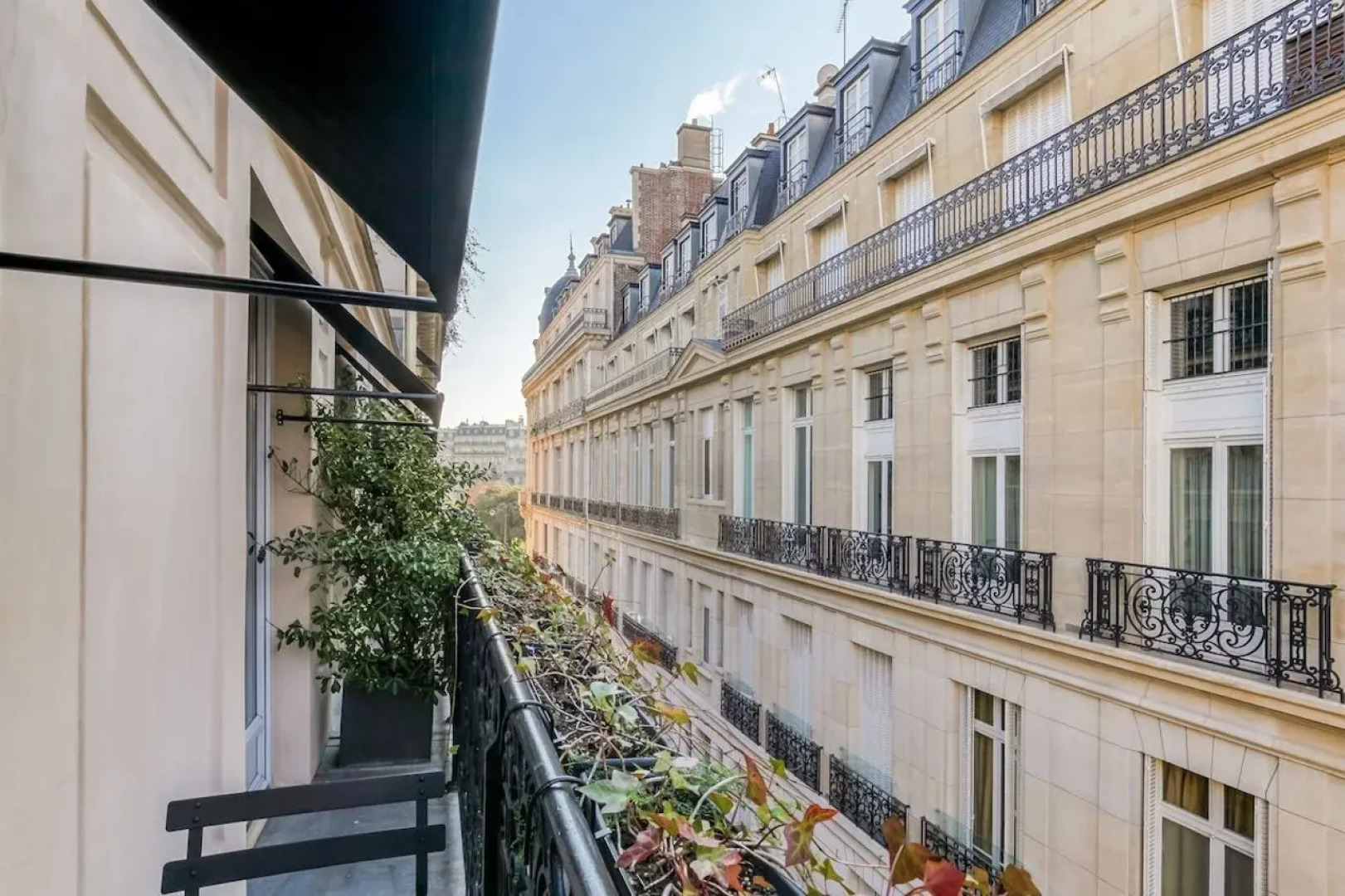 Chalgrin Boutique Hotel