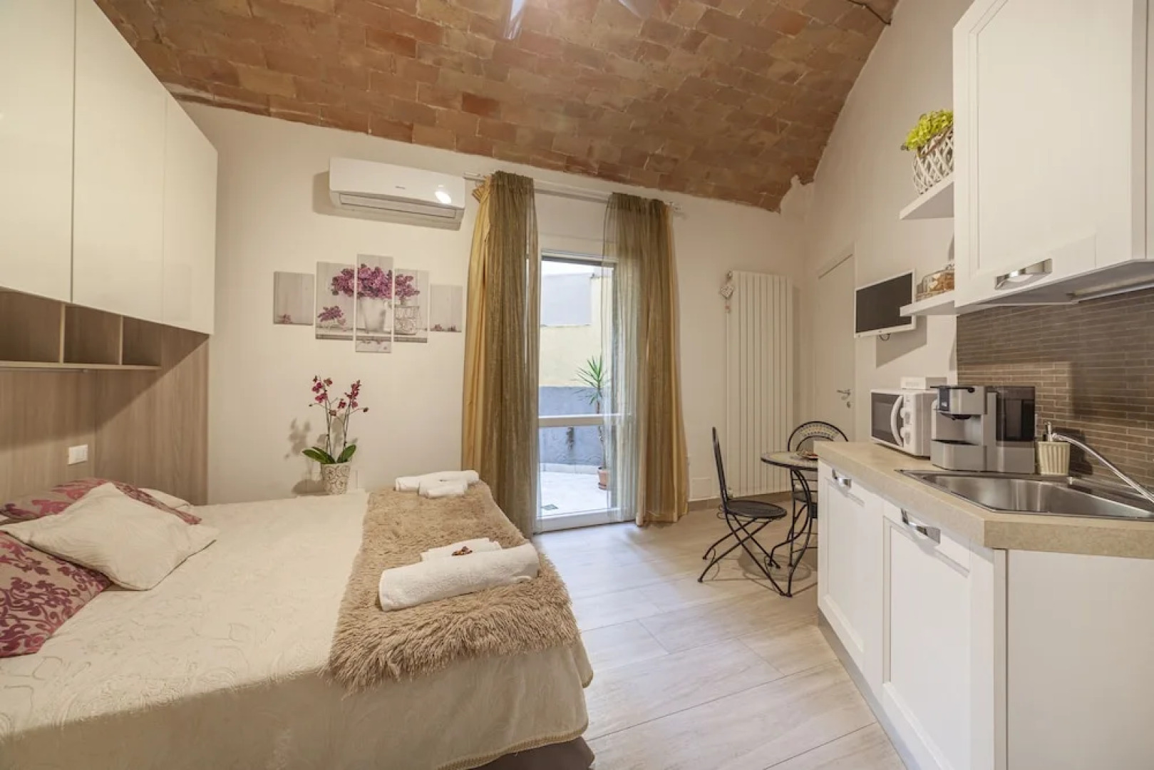 Prima dell'Elba Bed & Breakfast