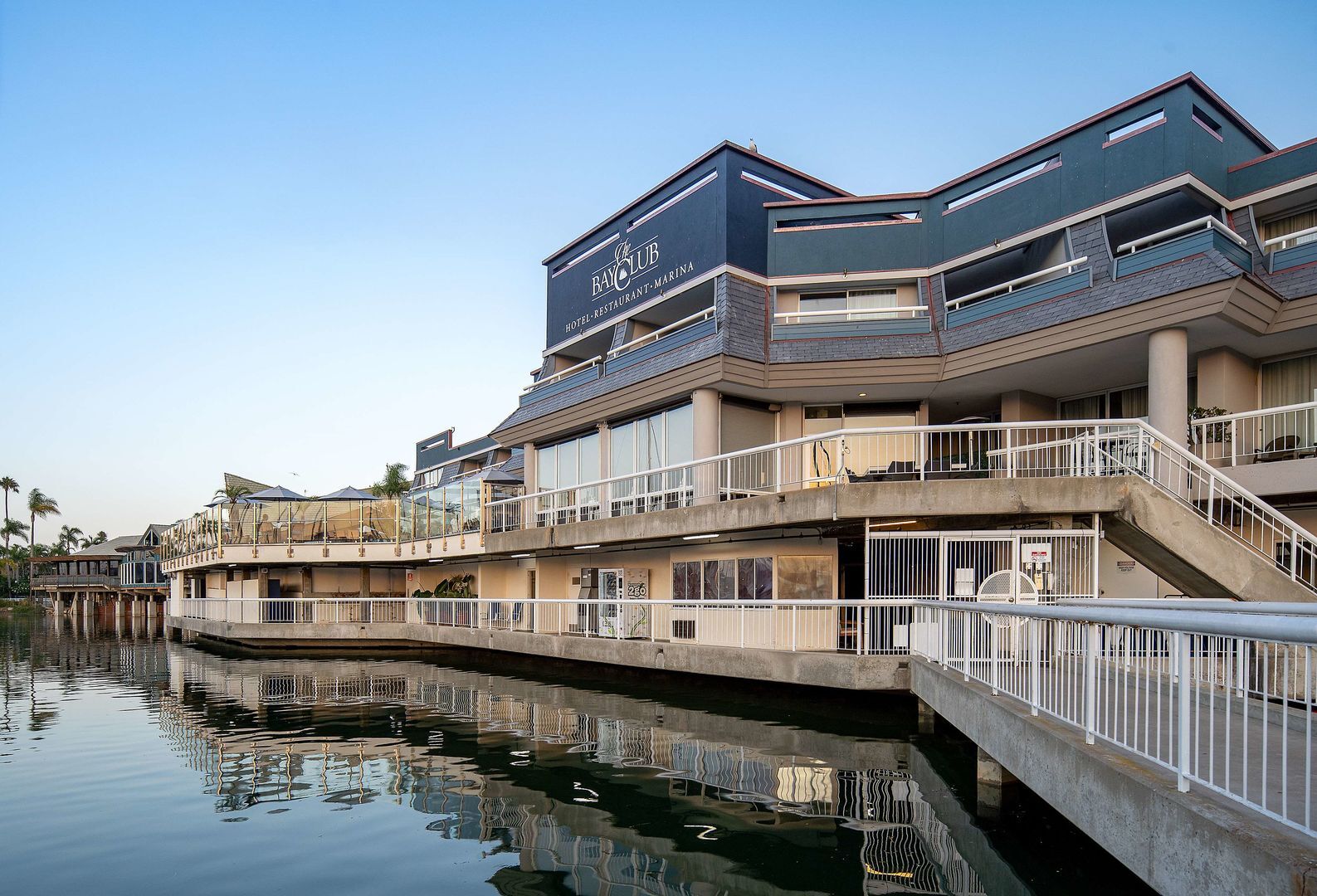Bay Club Hotel & Marina