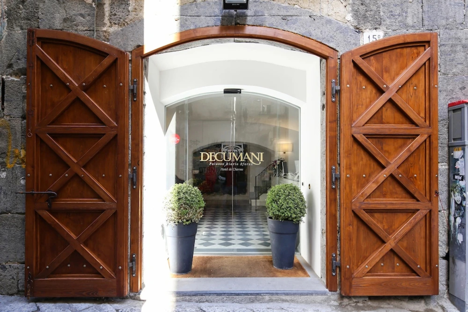 Decumani Hotel De Charme