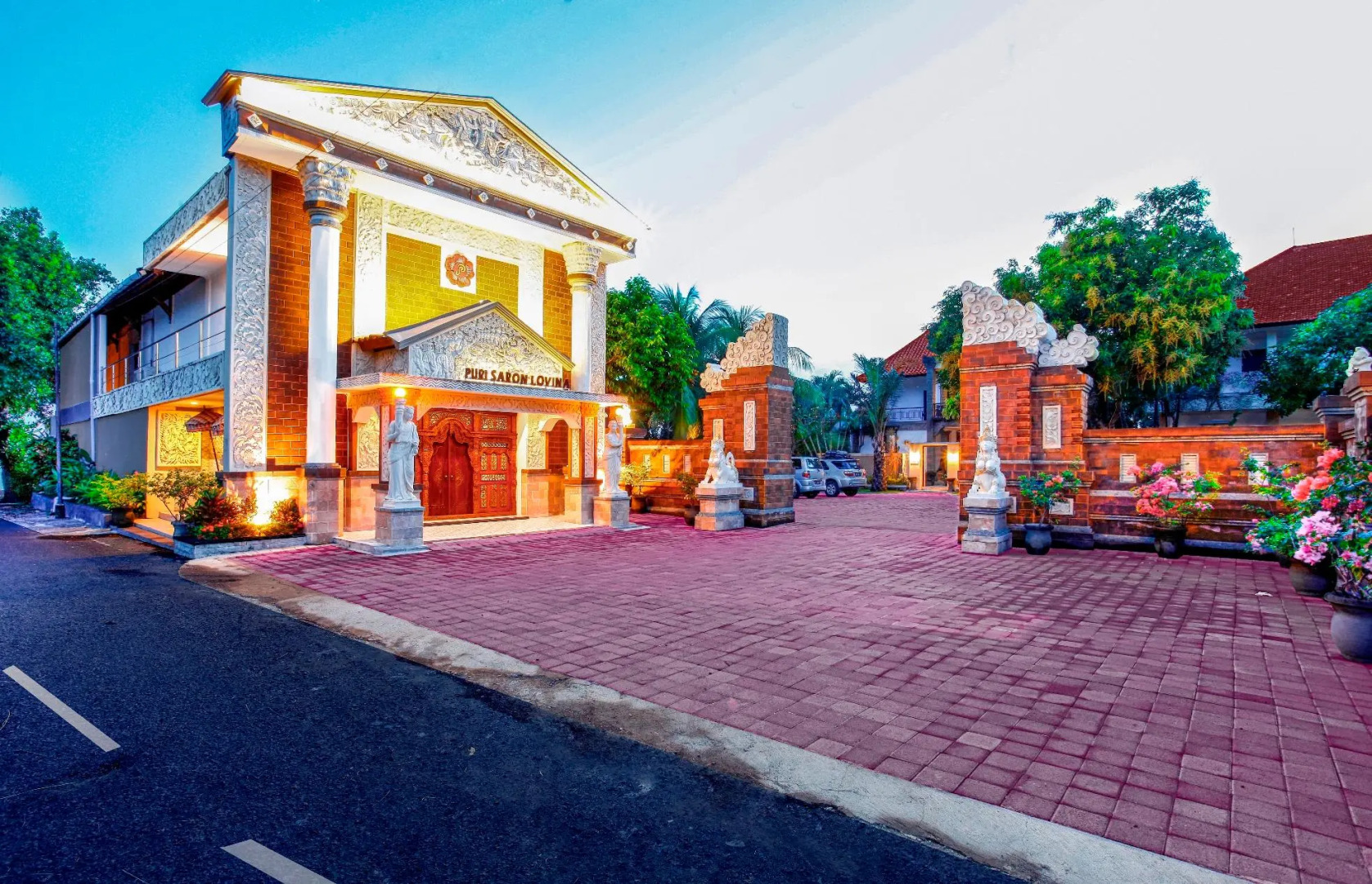 Puri Saron Baruna Beach Cottages