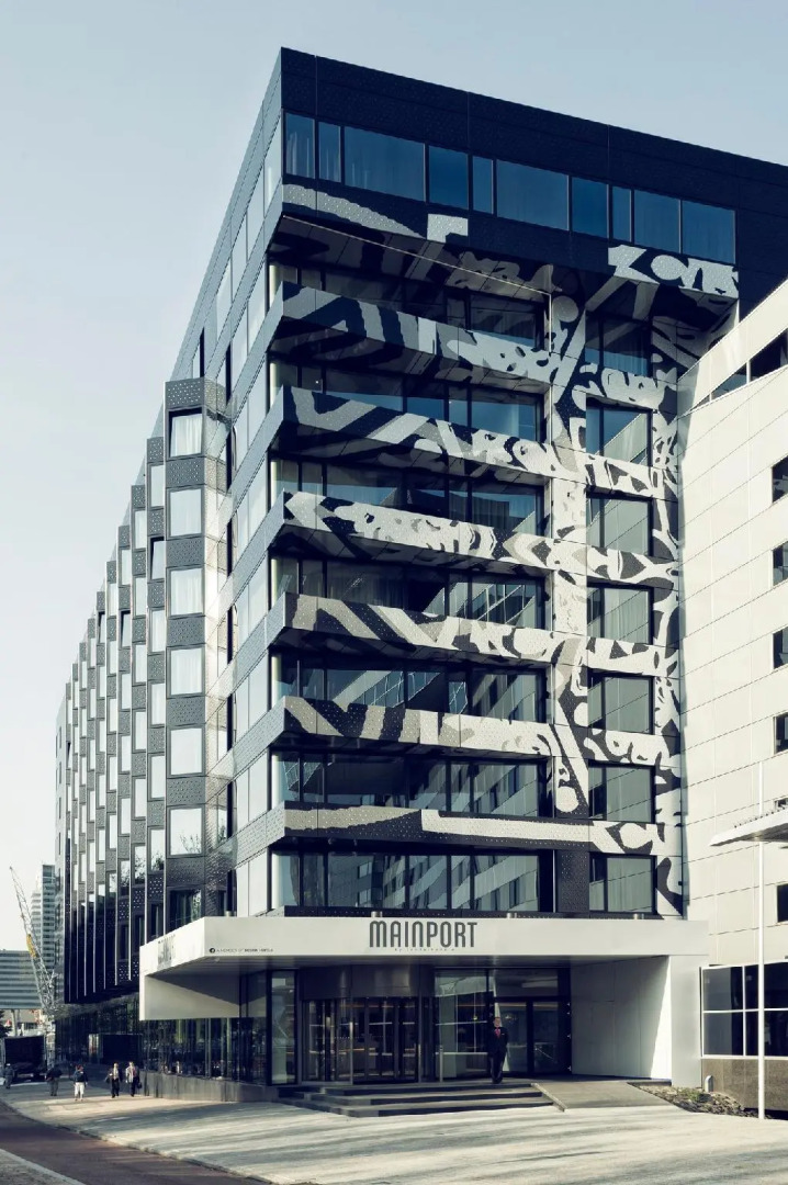 Haven Hotel Rotterdam, Curio Collection by Hilton