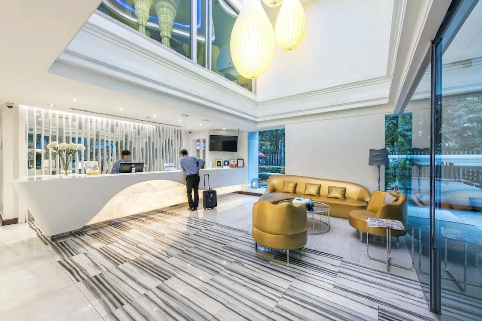 Le Tada Parkview Hotel & Residence