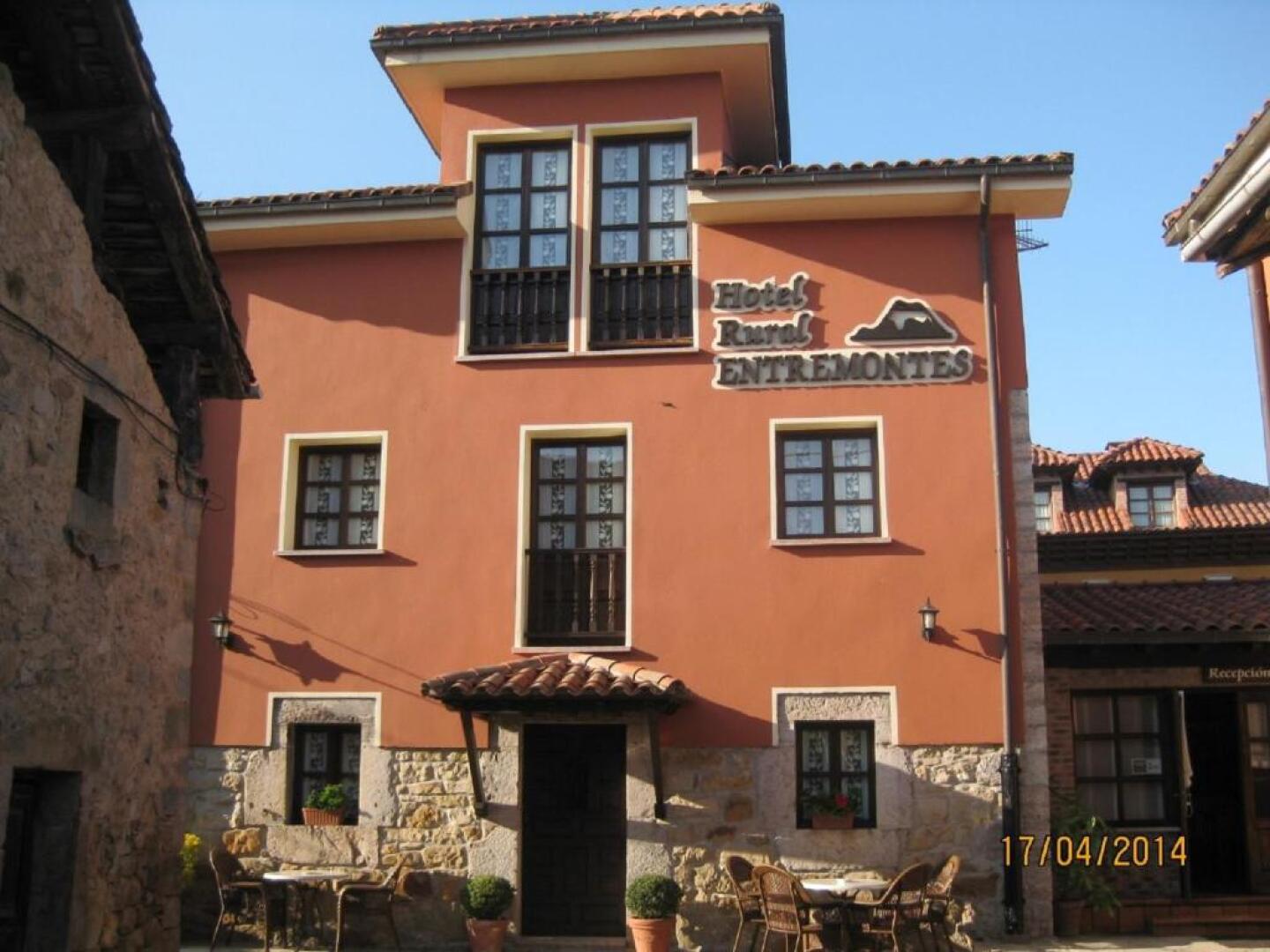 Hotel Entremontes