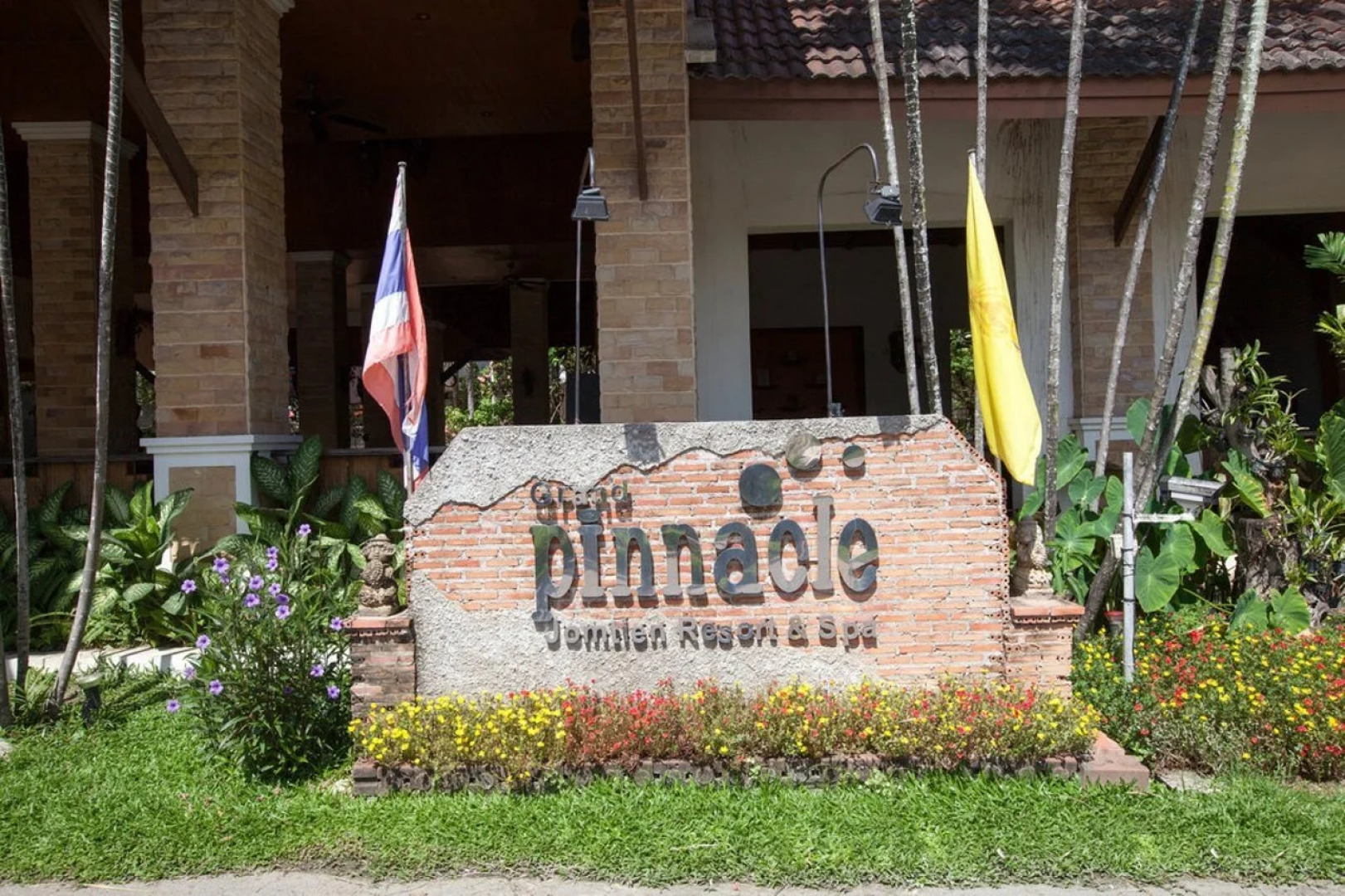 Pinnacle Grand Jomtien Resort and Beach Club